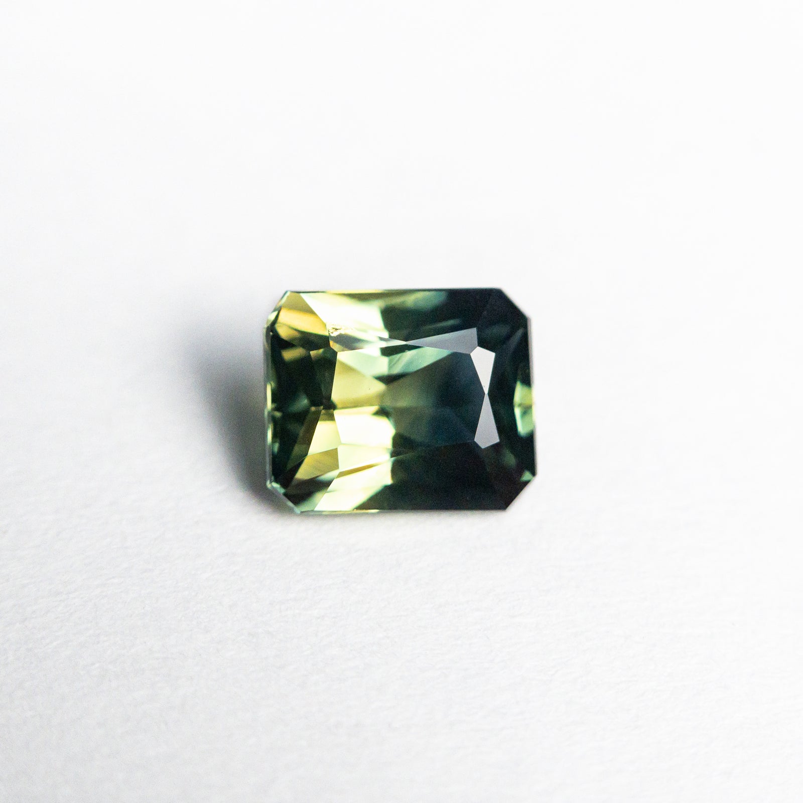 0.95ct 5.80x4.77x3.20mm Cut Corner Rectangle Brilliant Sapphire 23805-21