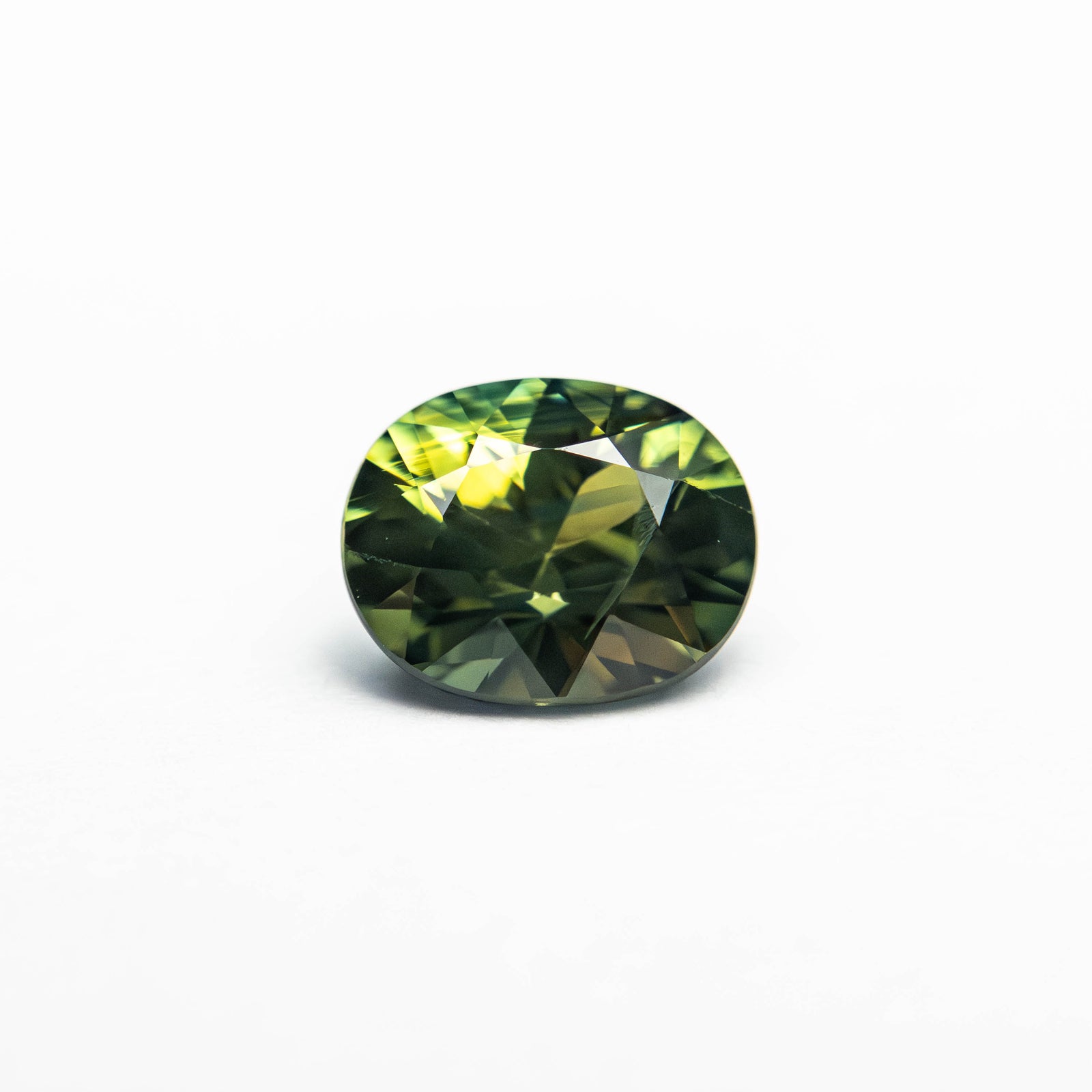 1.00ct 6.46x5.26x3.90mm Oval Brilliant Sapphire 23808-12