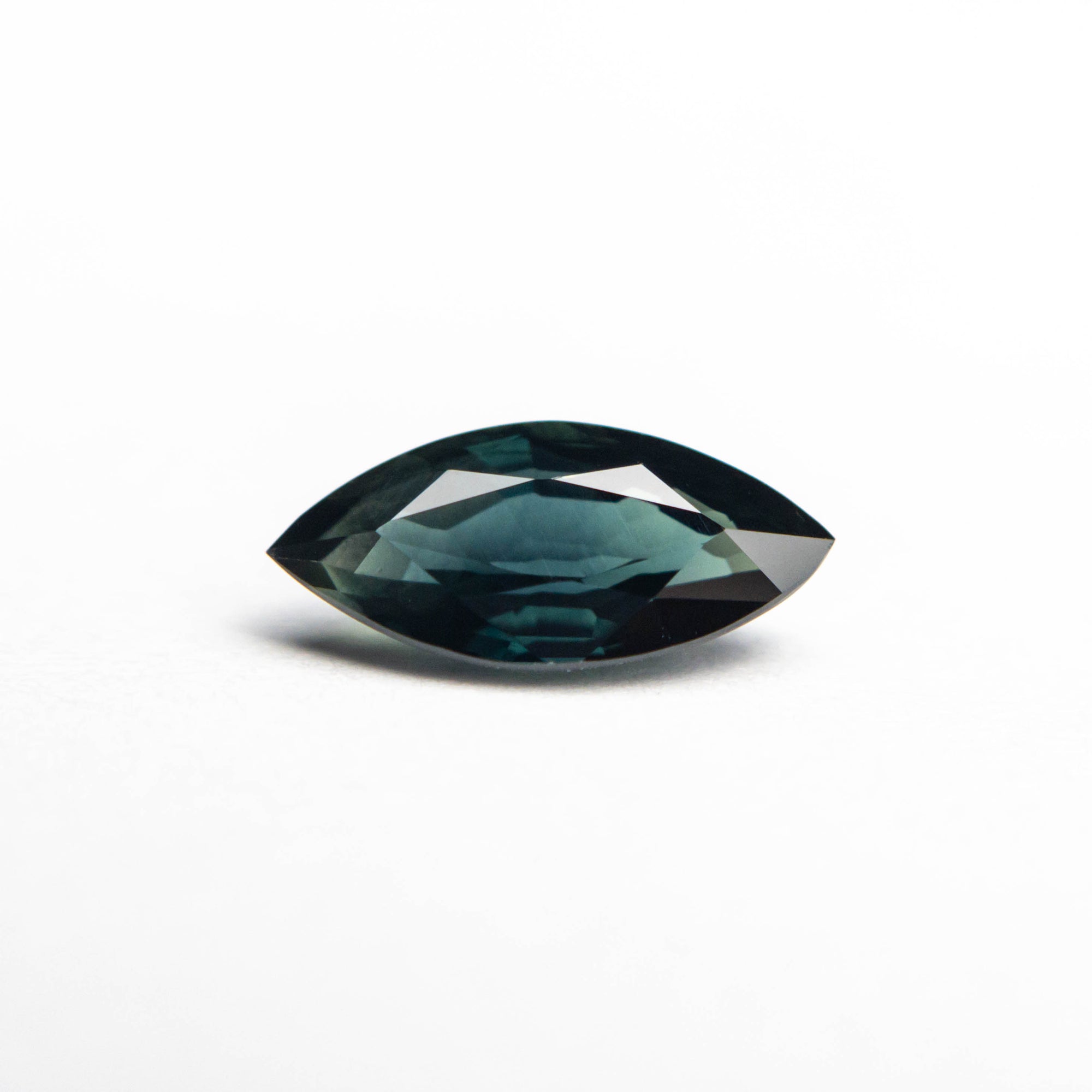 1.04ct 9.56x4.49x3.13mm Marquise Brilliant Sapphire 23818-05