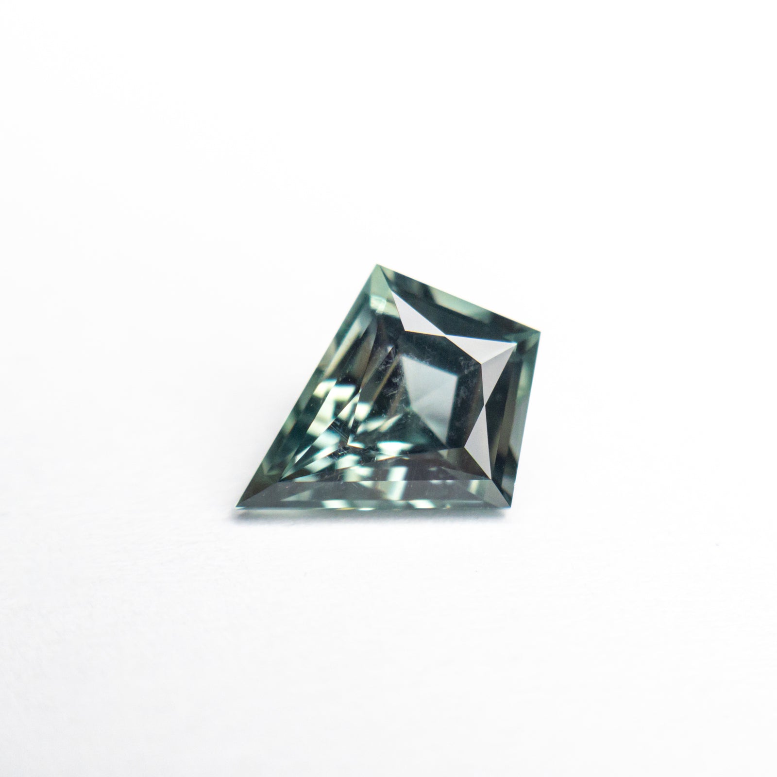 0.98ct 8.31x6.52x3.48mm Kite Brilliant Sapphire 24173-05