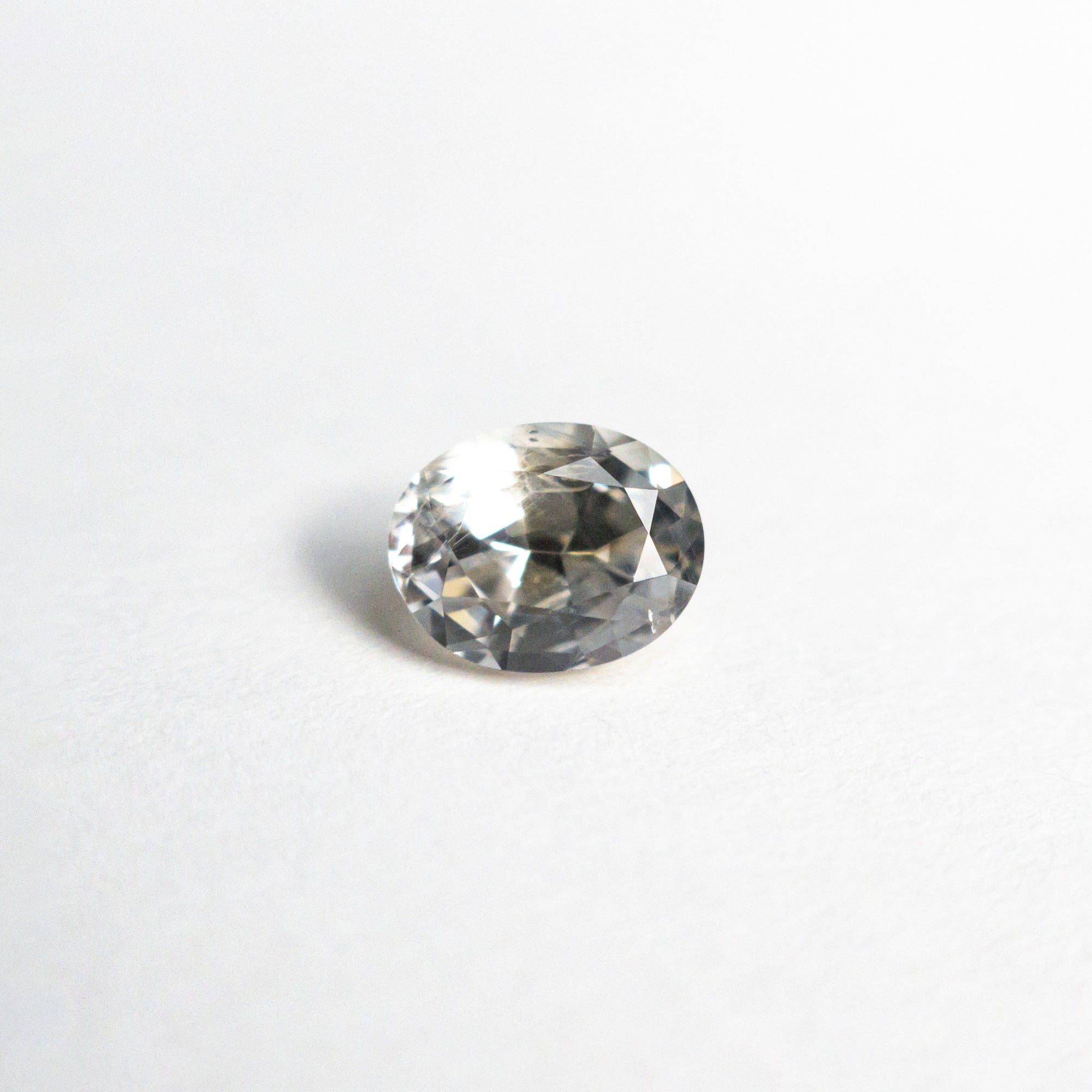0.64ct 5.51x4.38x3.30mm Oval Brilliant Sapphire 24185-02