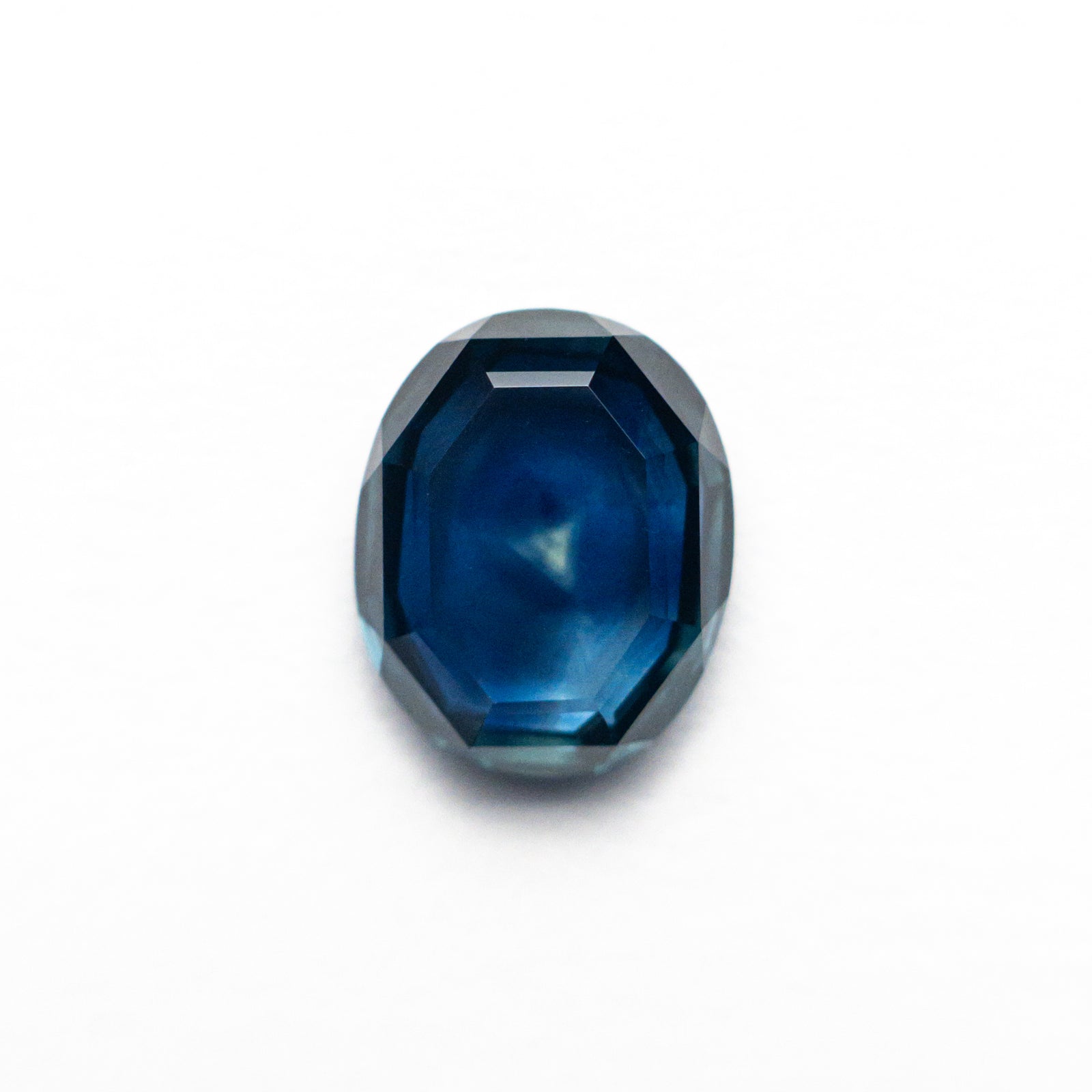 1.92ct 8.42x6.83x2.82mm Oval Portrait Cut Sapphire 24197-04