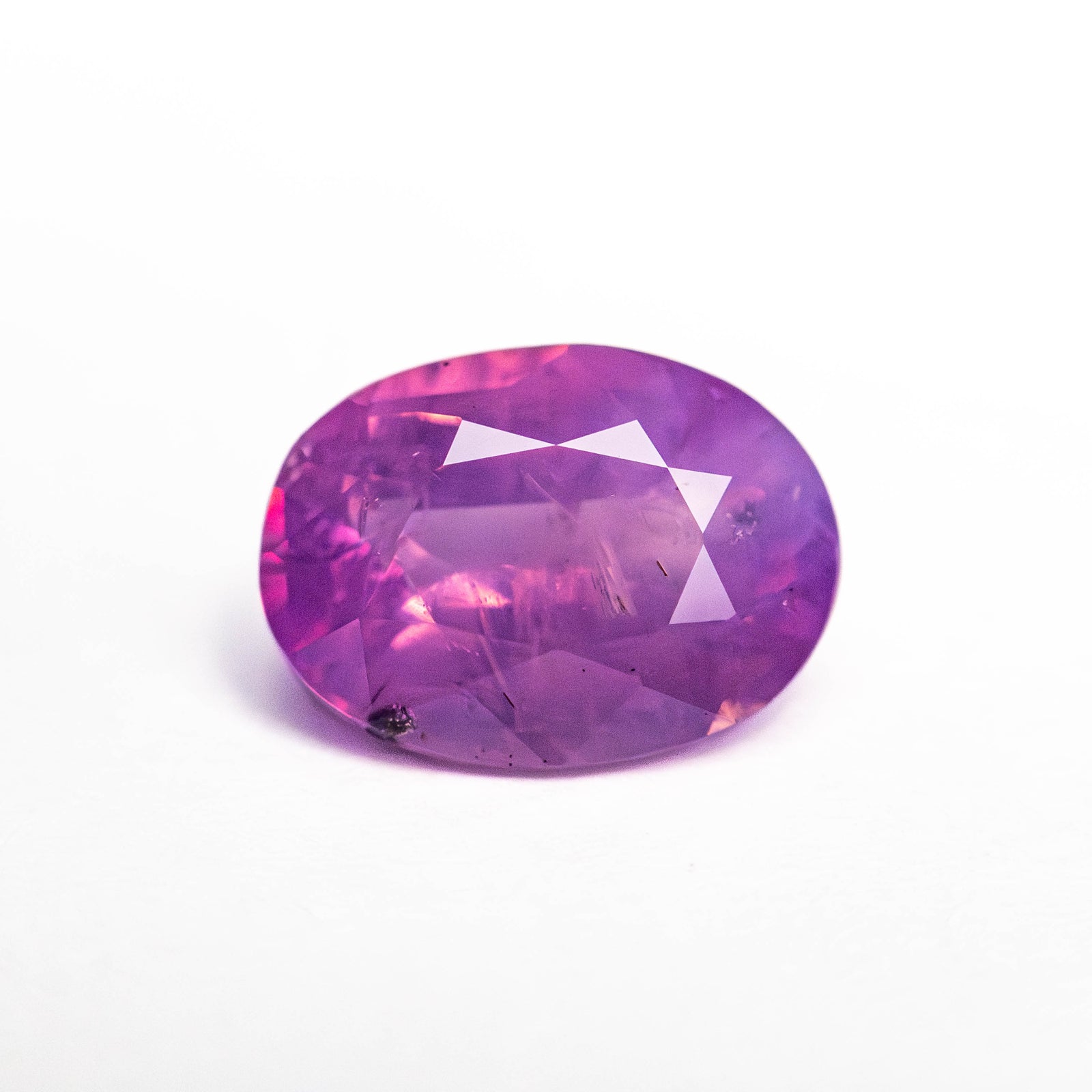 2.28ct 9.00x6.64x4.38mm Oval Brilliant Sapphire 24317-01