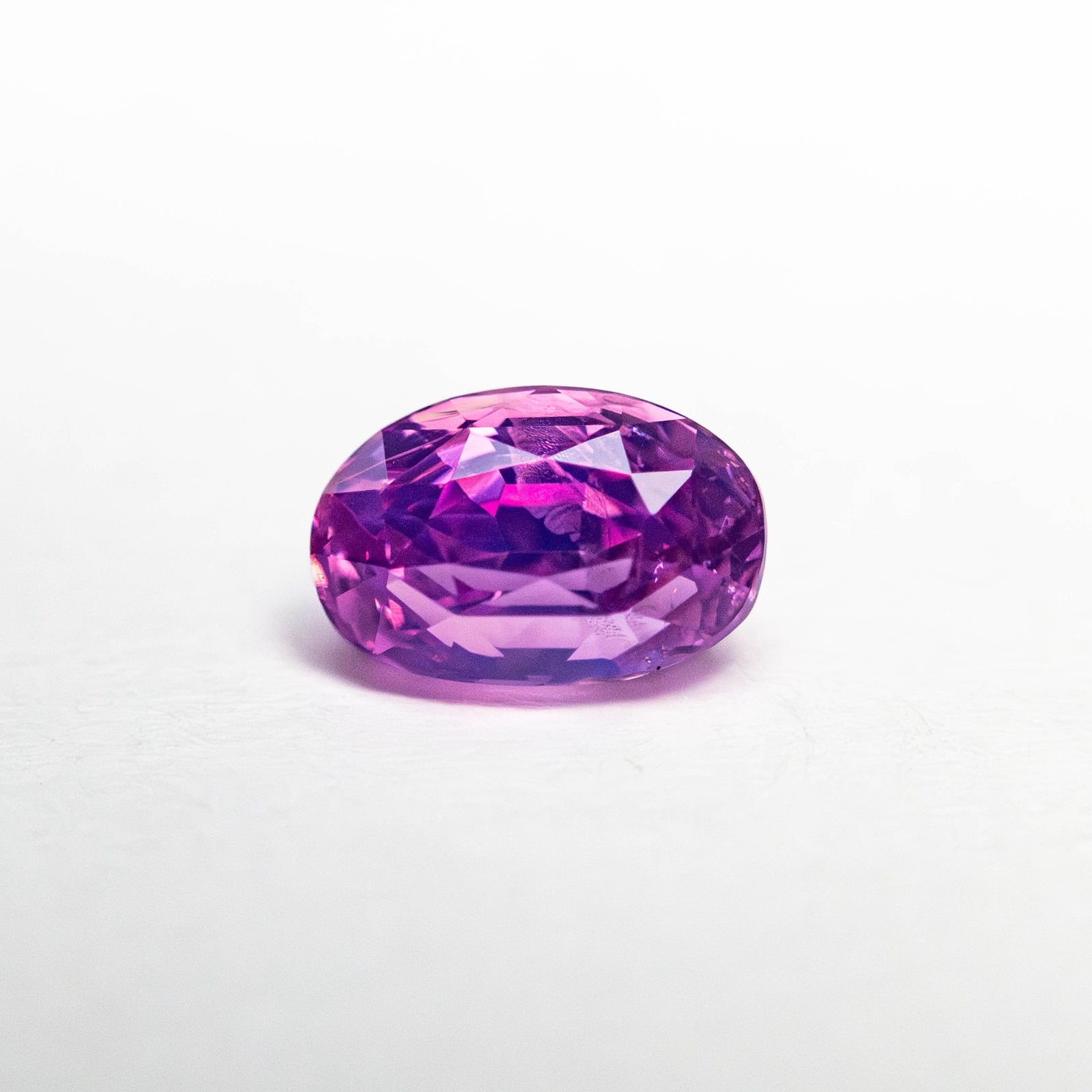 1.01ct 6.71x4.47x3.98mm Oval Brilliant Sapphire 24341-01