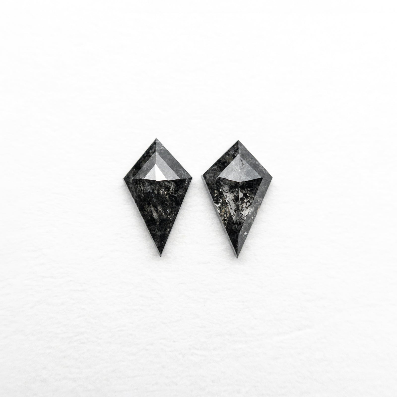 0.24cttw 2pc 4.98x2.94x1.22mm 4.95x3.01x1.46mm Kite Rosecut Matching Pair 24628-01