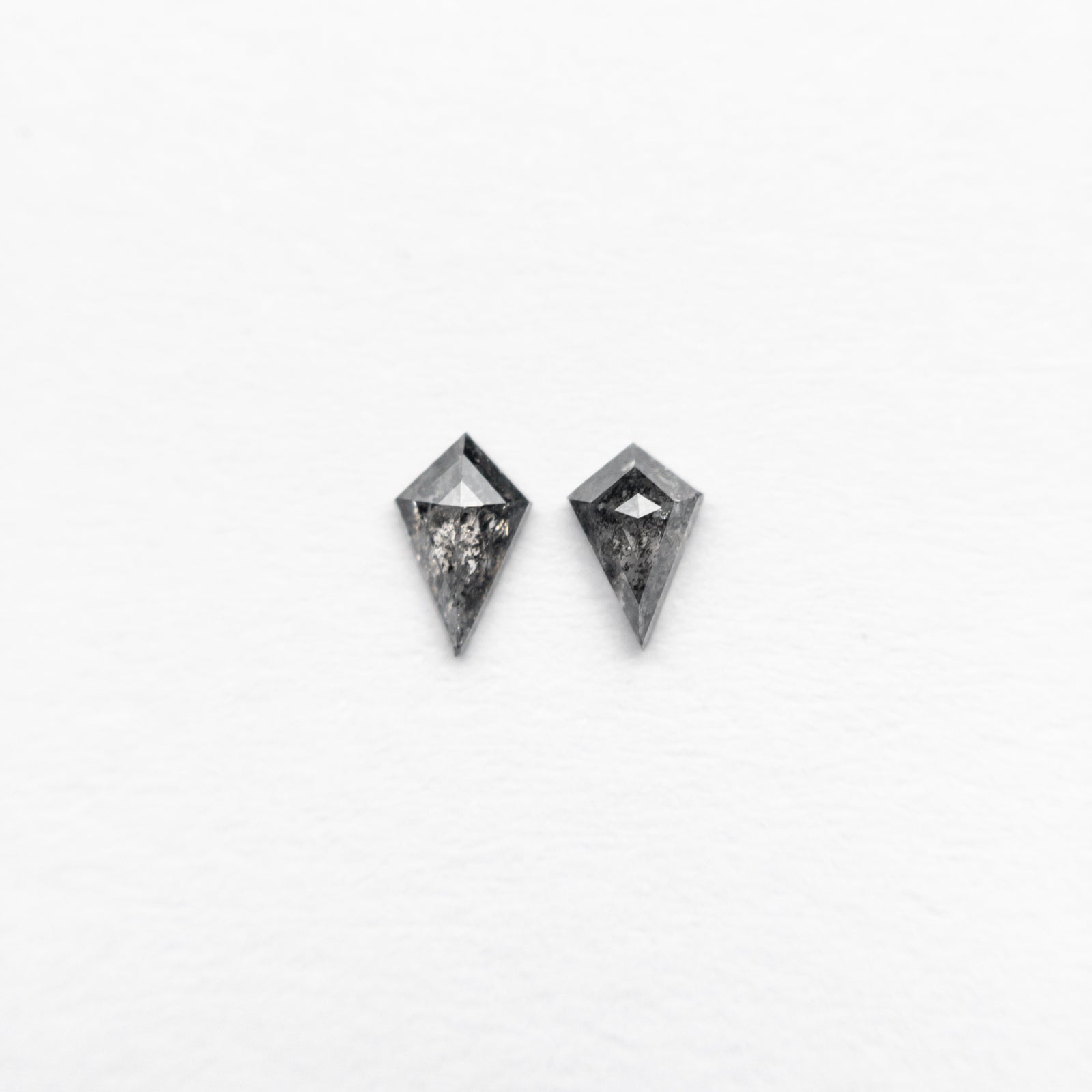 0.14cttw 2pc 3.95x2.45x1.12mm 3.68x2.40x1.36mm Kite Rosecut Matching Pair 24651-01