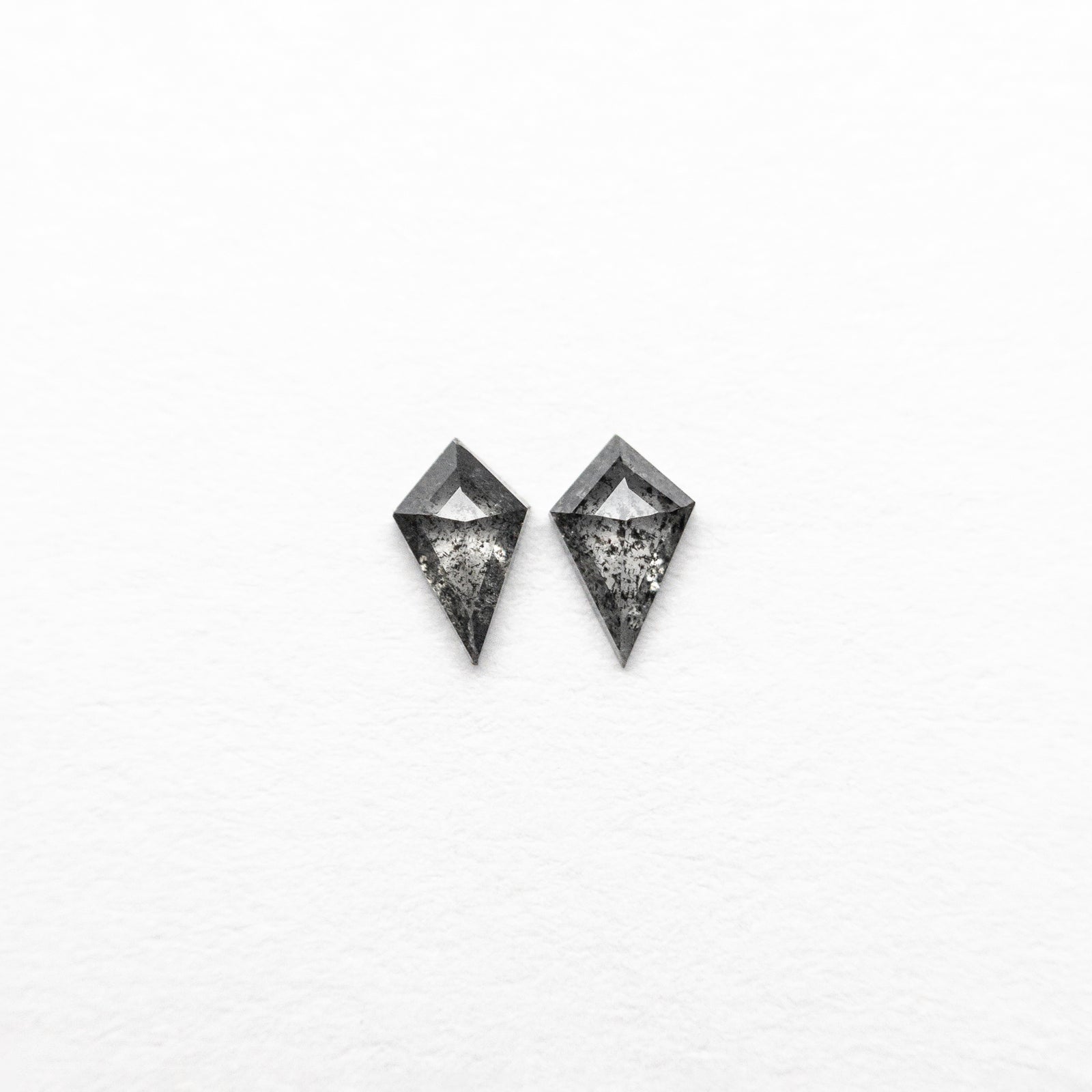 0.09cttw 2pc 3.34x2.02x1.04mm 3.43x2.14x1.00mm Kite Rosecut Matching Pair 24653-01