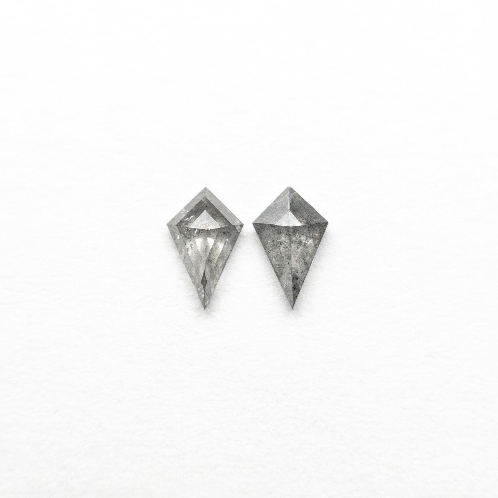 0.16cttw 2pc 4.01x2.51x1.33mm 4.03x2.49x1.45mm Kite Rosecut Matching Pair 24654-01