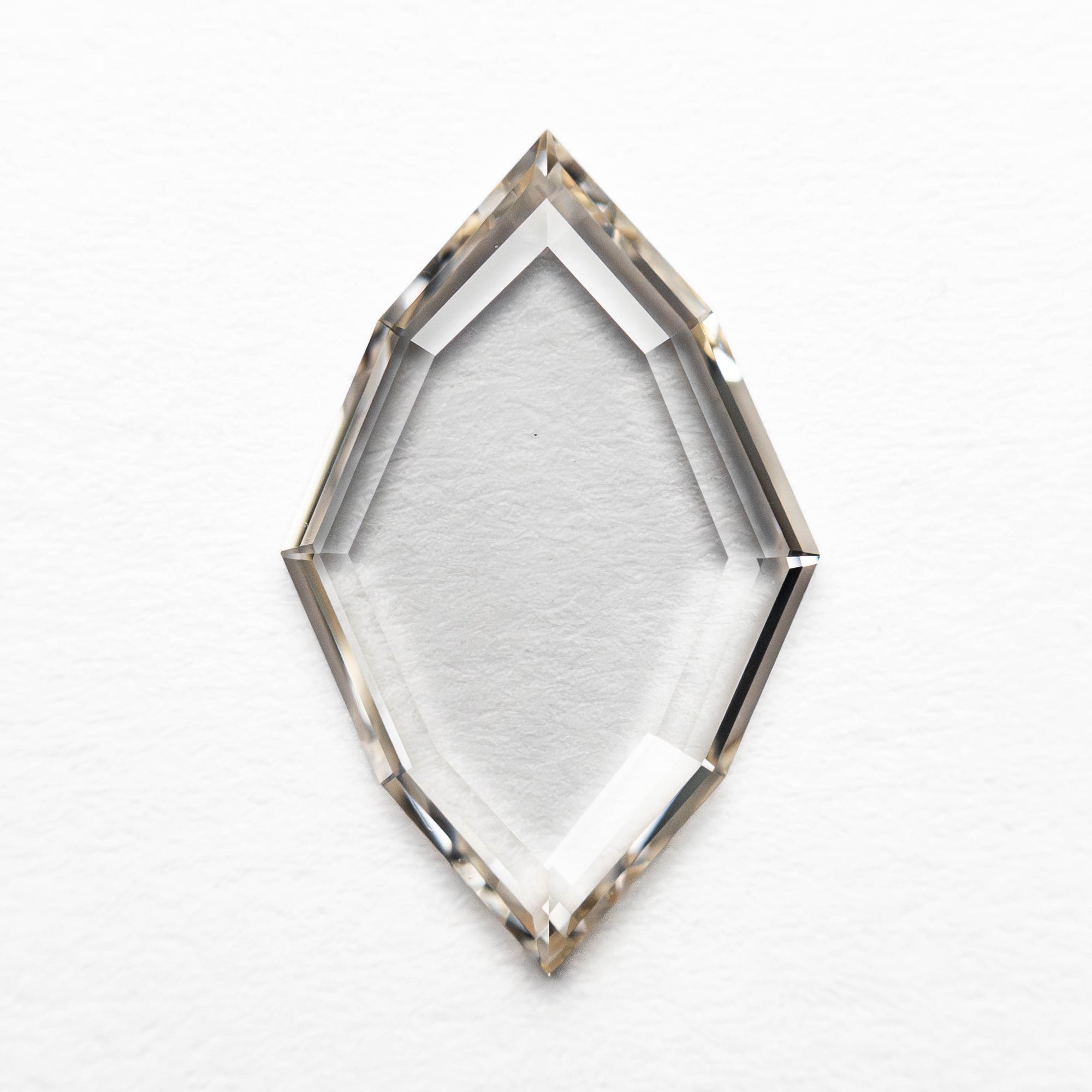 1.03ct 12.34x7.84x1.36mm GIA Type IIa VVS2 J Geometric Lozenge Portrait Cut 25087-01