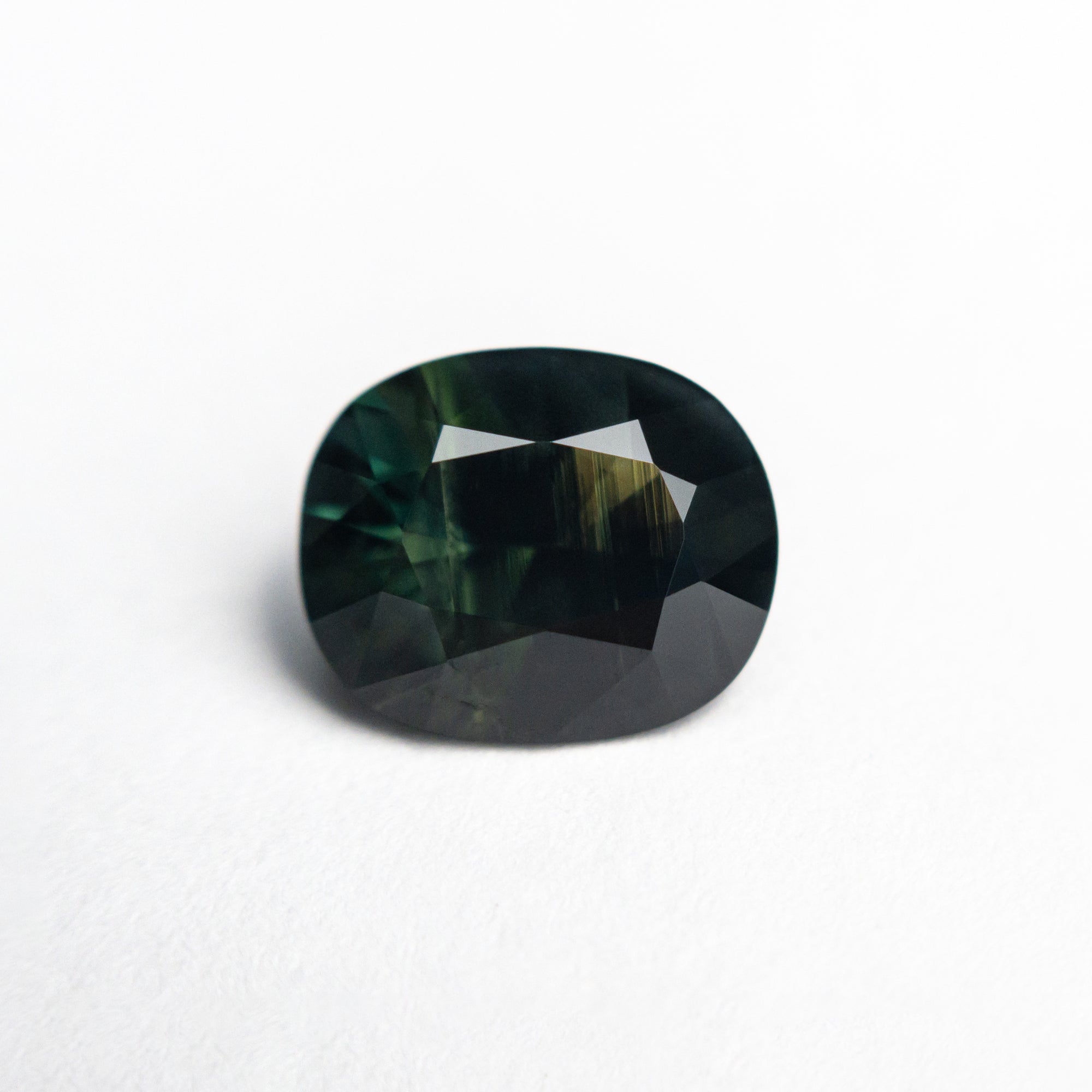 2.21ct 8.68x7.21x4.61mm Cushion Brilliant Sapphire 25119-02