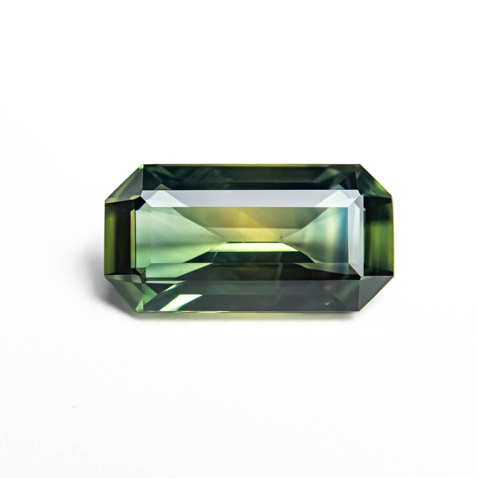 1.81ct 10.07x5.17x3.37mm Cut Corner Rectangle Step Cut Sapphire 25191-04