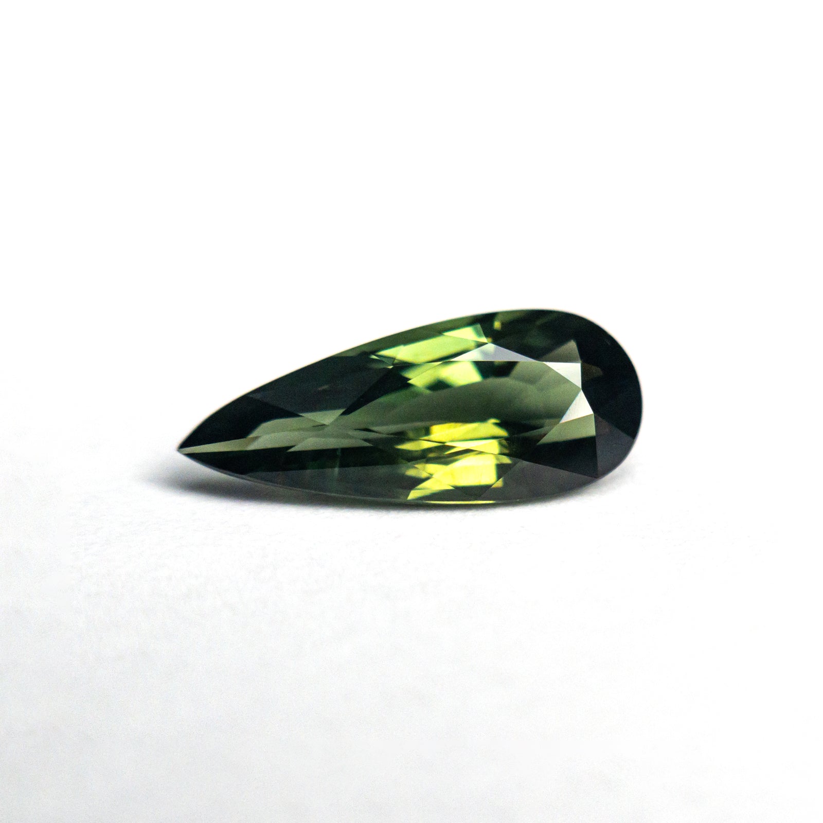 1.40ct 11.53x4.84x3.37mm Pear Brilliant Sapphire 25198-04