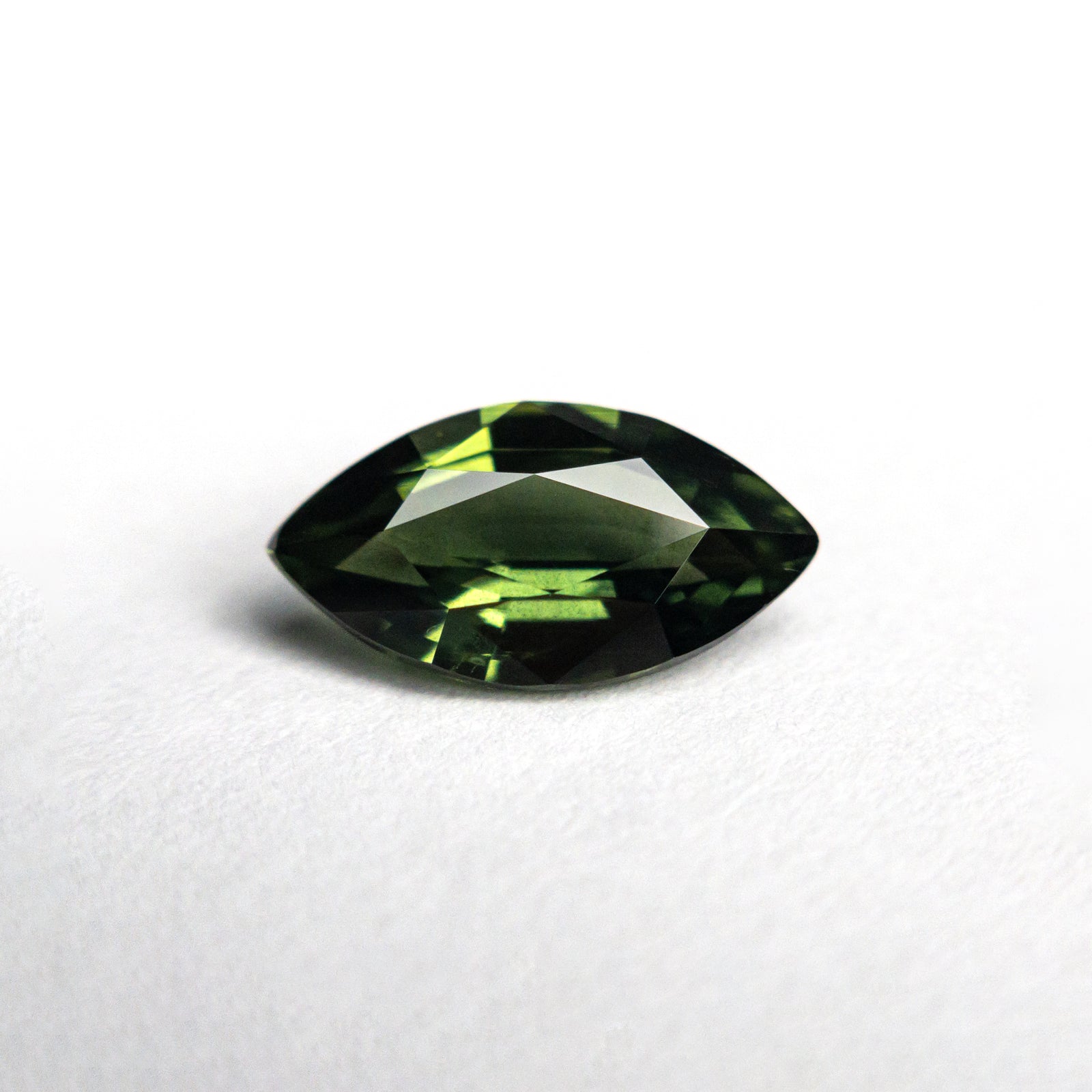 1.38ct 10.15x5.52x3.30mm Marquise Brilliant Sapphire 25201-04