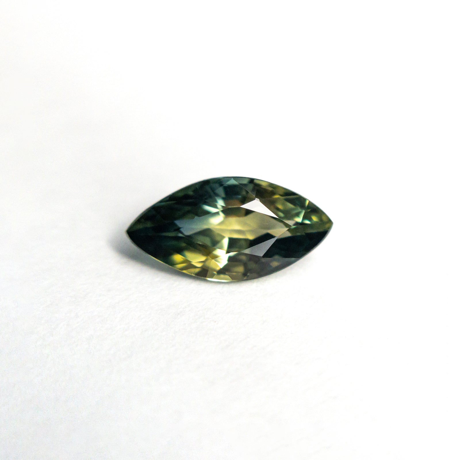 0.98ct 9.05x4.56x3.11mm Marquise Brilliant Sapphire 25204-02