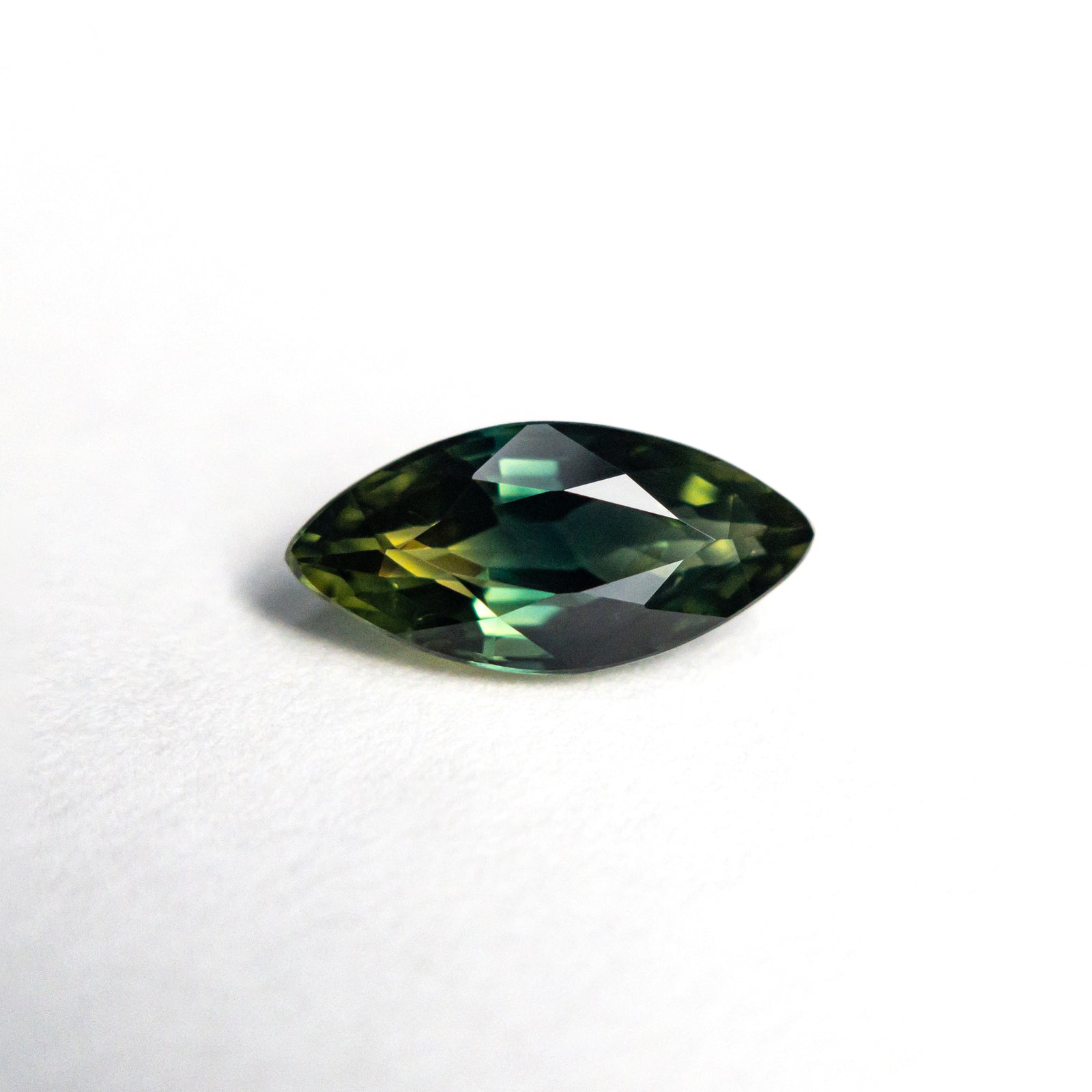 1.12ct 9.42x4.44x3.26mm Marquise Brilliant Sapphire 25204-03