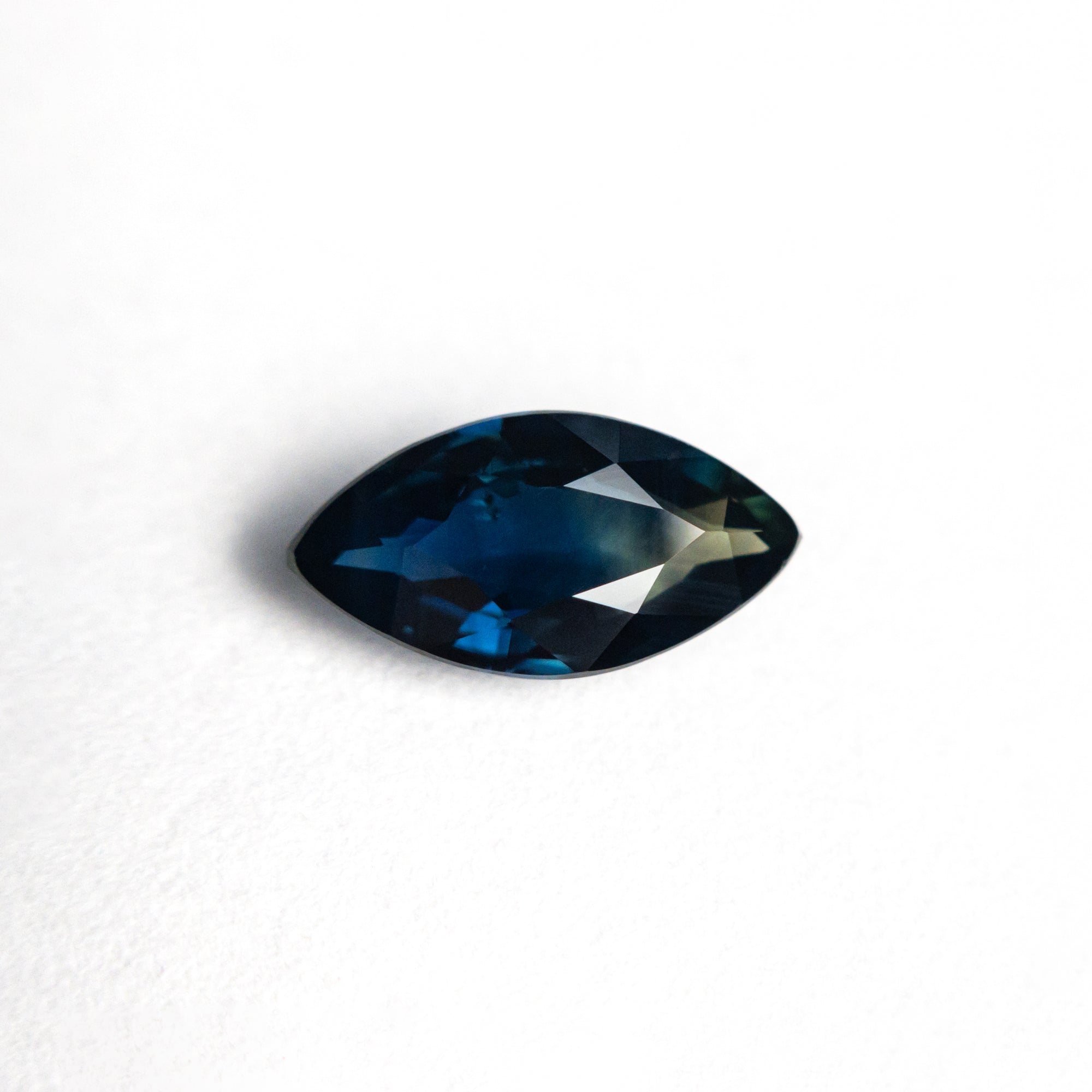 1.13ct 9.63x4.95x2.92mm Marquise Brilliant Sapphire 25204-04