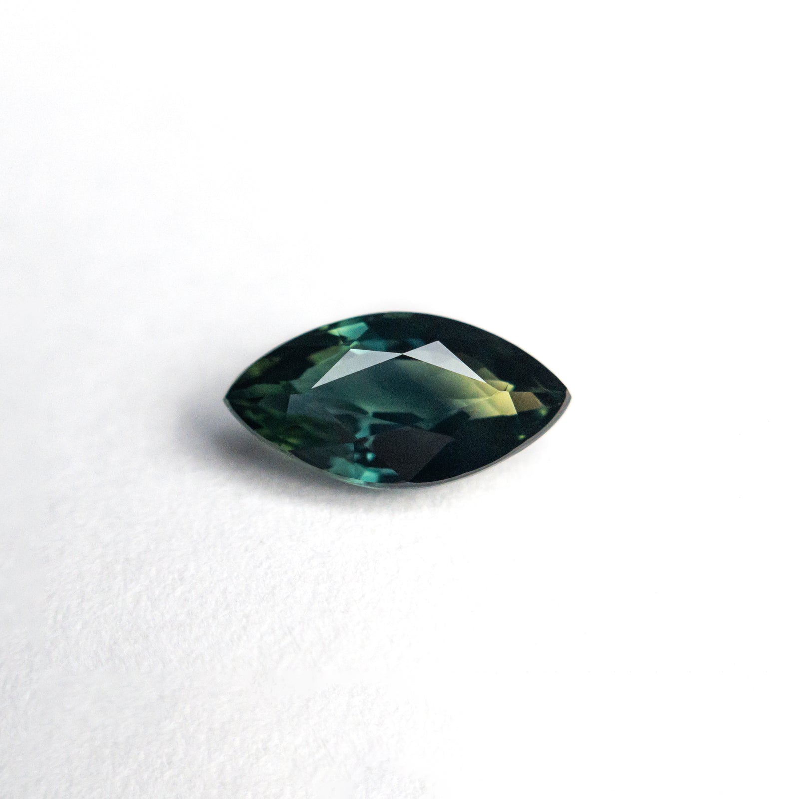 1.02ct 8.70x4.53x3.16mm Marquise Brilliant Sapphire 25204-07