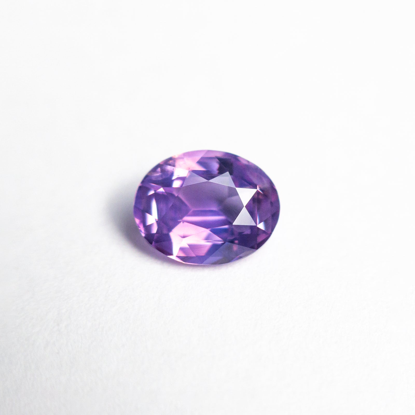 1.03ct 6.93x5.48x3.23mm Oval Brilliant Sapphire 25255-01