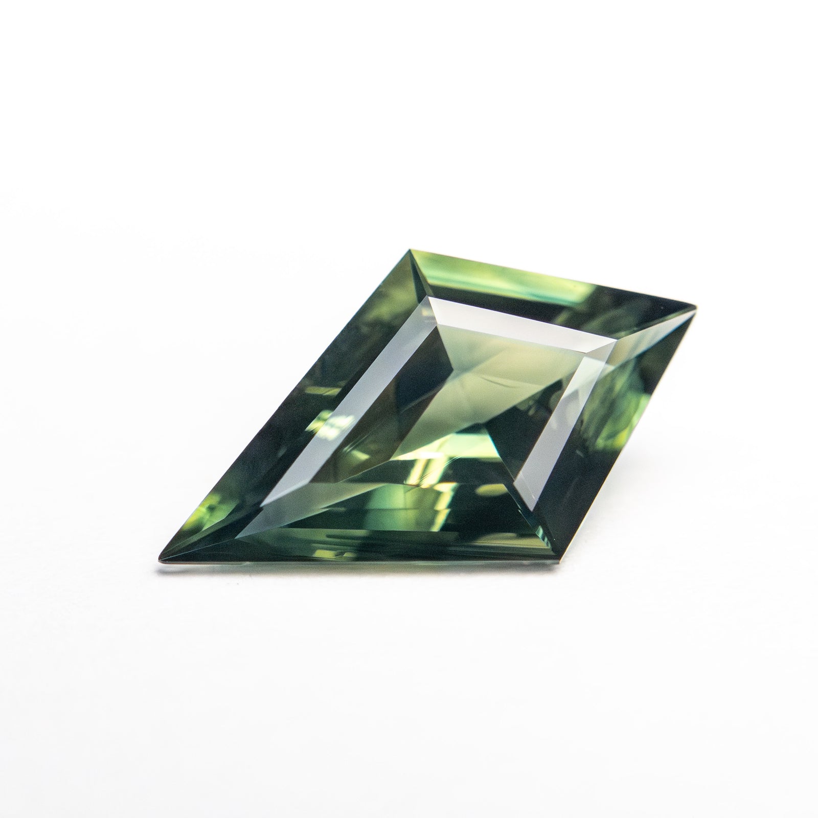 1.37ct 12.00x7.13x3.41mm Kite Step Cut Sapphire 25386-11