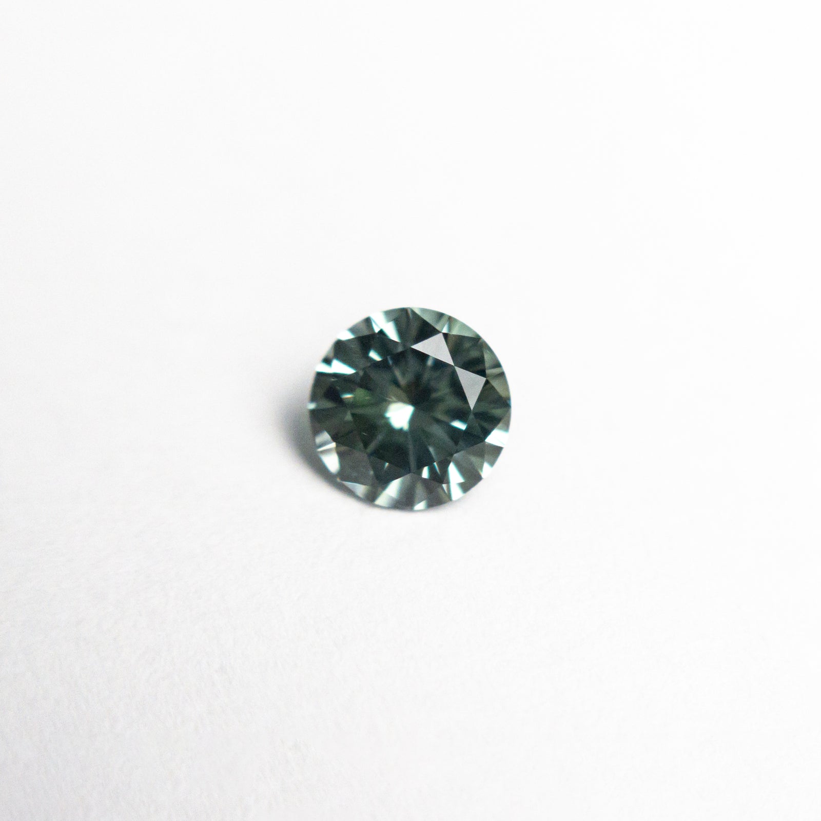 0.49ct 4.71x4.71x3.01mm Round Brilliant Sapphire 25398-01