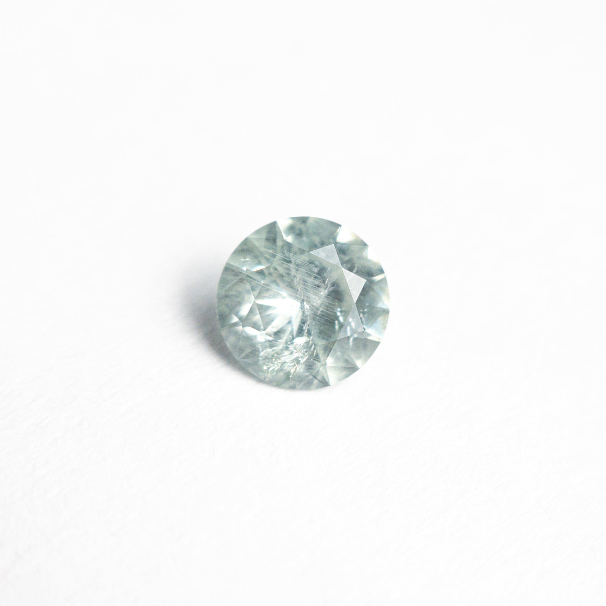 0.65ct 5.45x5.45x3.10mm Round Brilliant Sapphire 25403-01