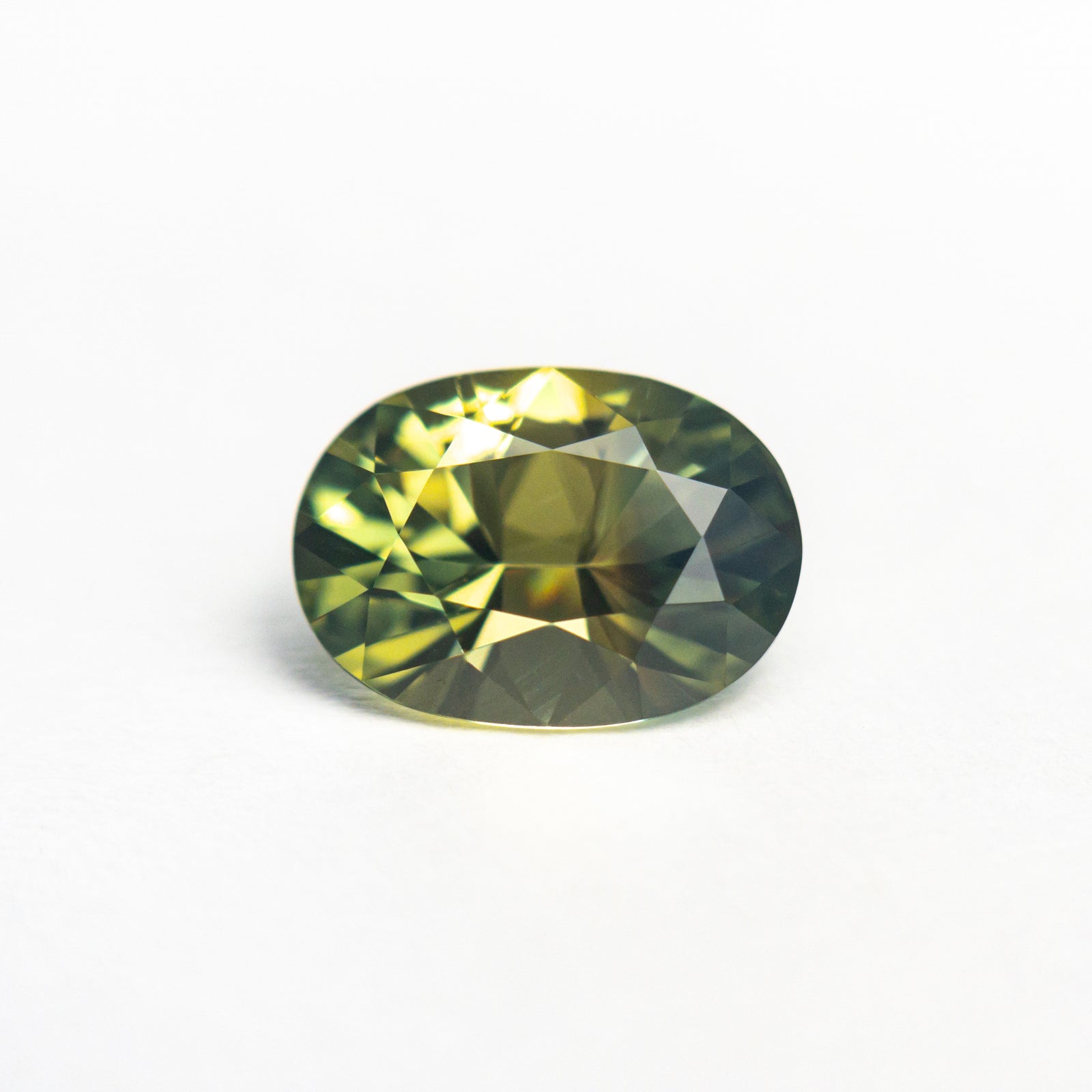1.71ct 8.63x6.19x4.14mm Oval Brilliant Sapphire 25717-01