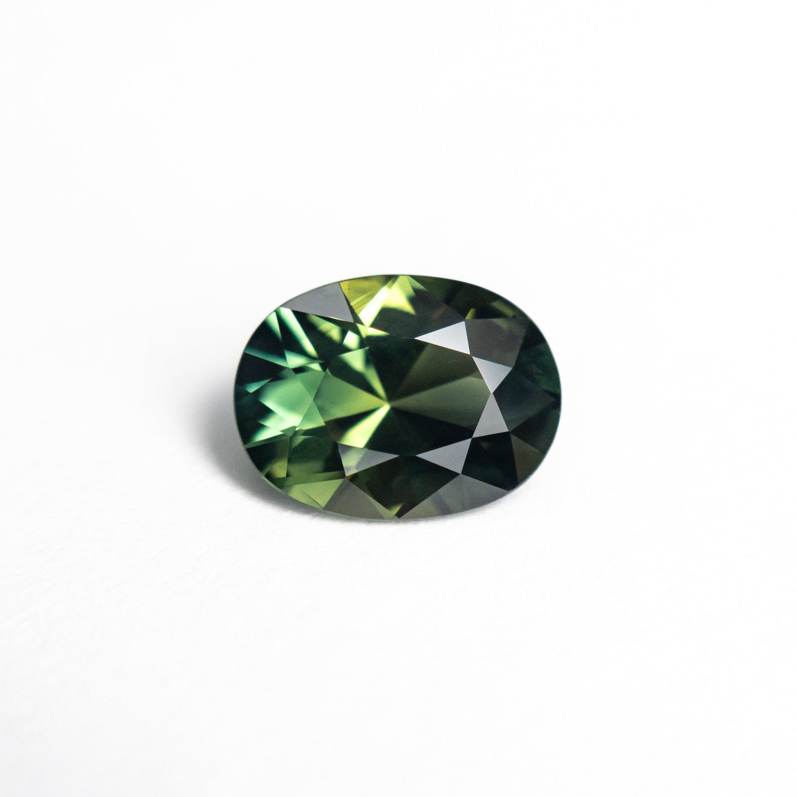 1.40ct 8.11x6.07x3.99mm Oval Brilliant Sapphire 25780-10