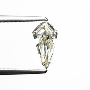 0.95ct 9.89x5.22x2.99mm SI1 L Shield Step Cut 25955-02