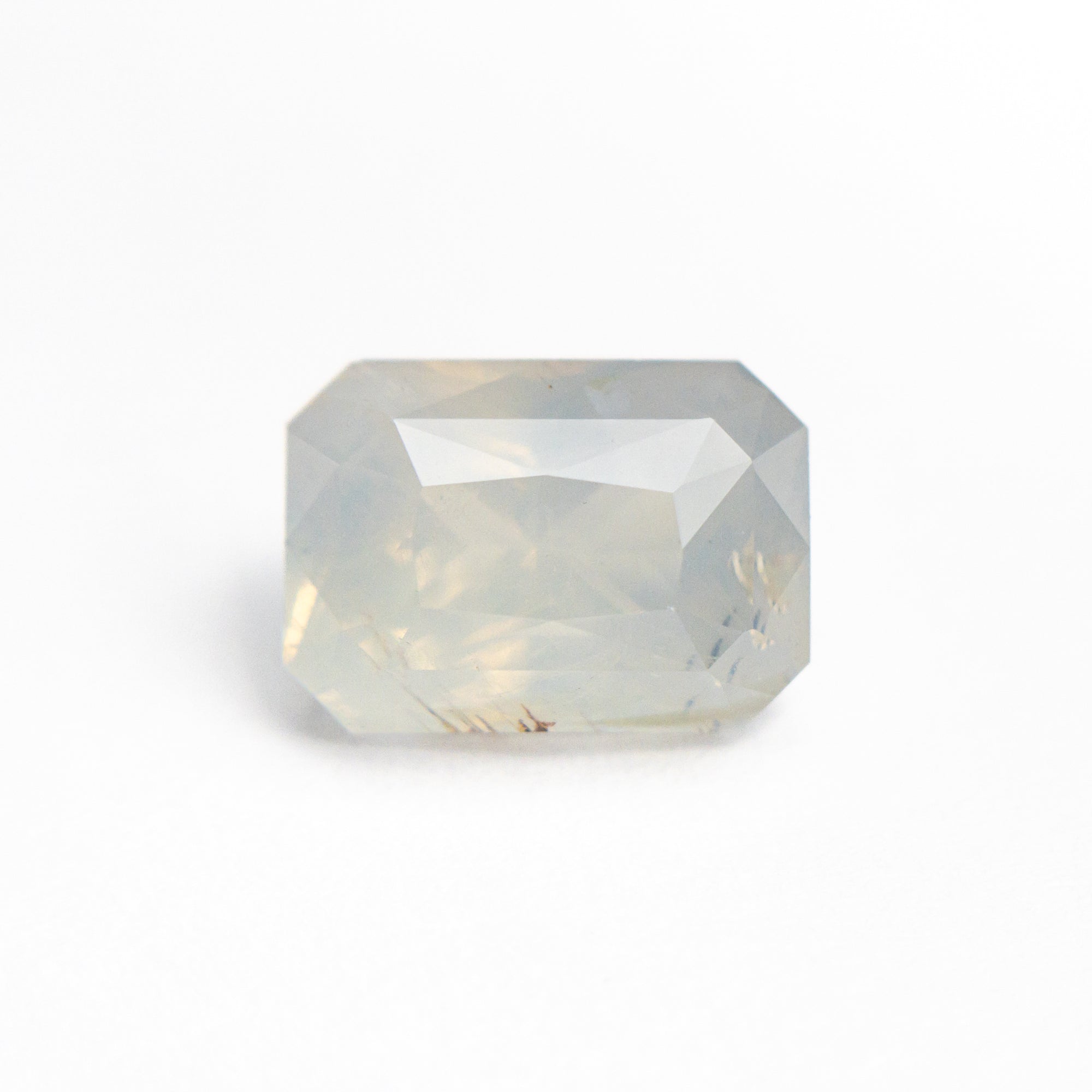 3.05ct 8.74x6.23x5.49mm Cut Corner Rectangle Brilliant Sapphire 26090-01