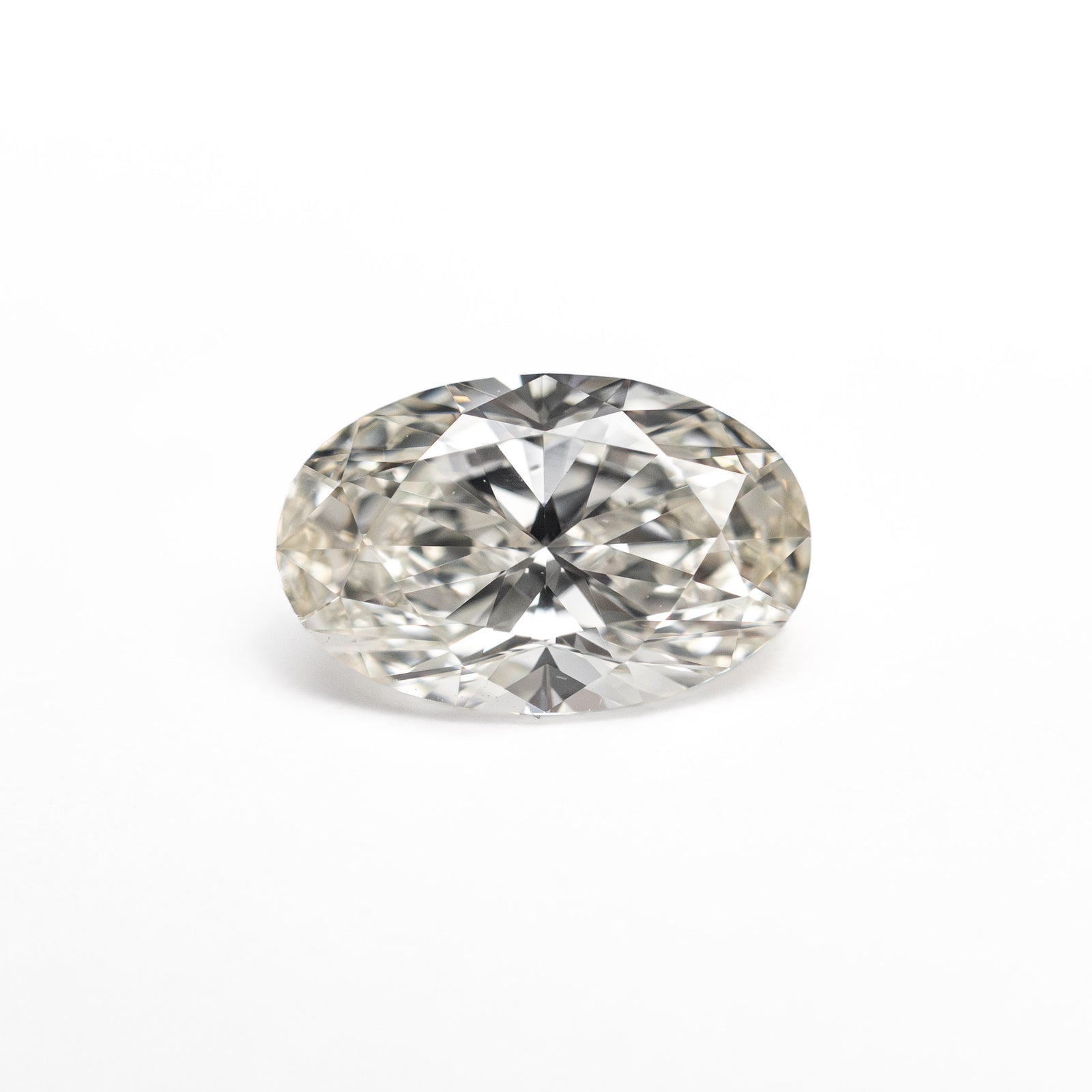 0.90ct 7.88x5.02x3.31mm VVS2 K Oval Brilliant 🇨🇦 26121-13