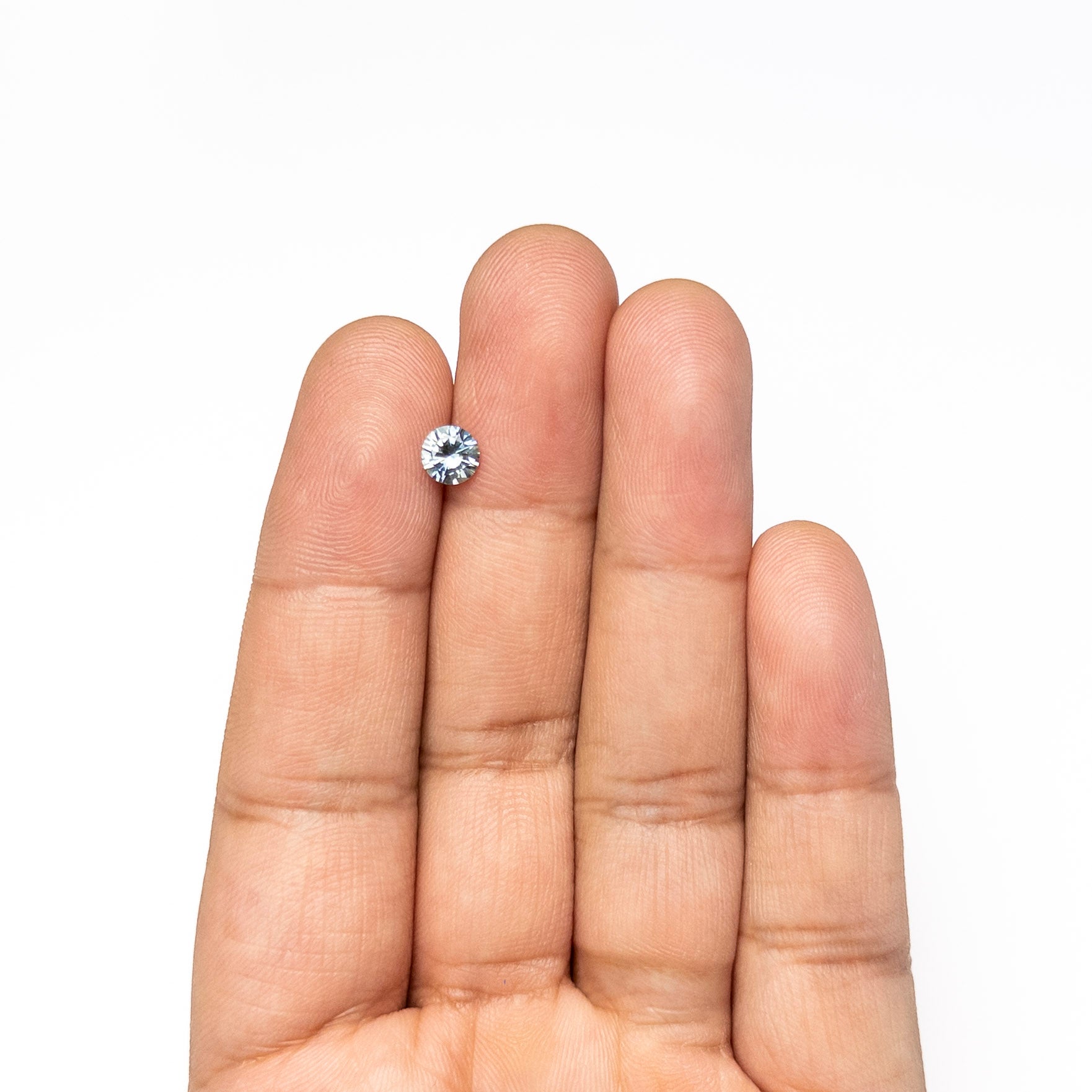 0.73ct 5.54x5.56x3.36mm Round Brilliant Sapphire 26134-01