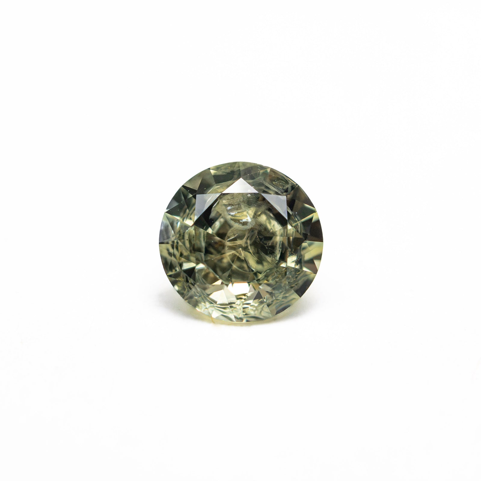 0.78ct 5.57x5.57x3.58mm Round Brilliant Sapphire 26134-12