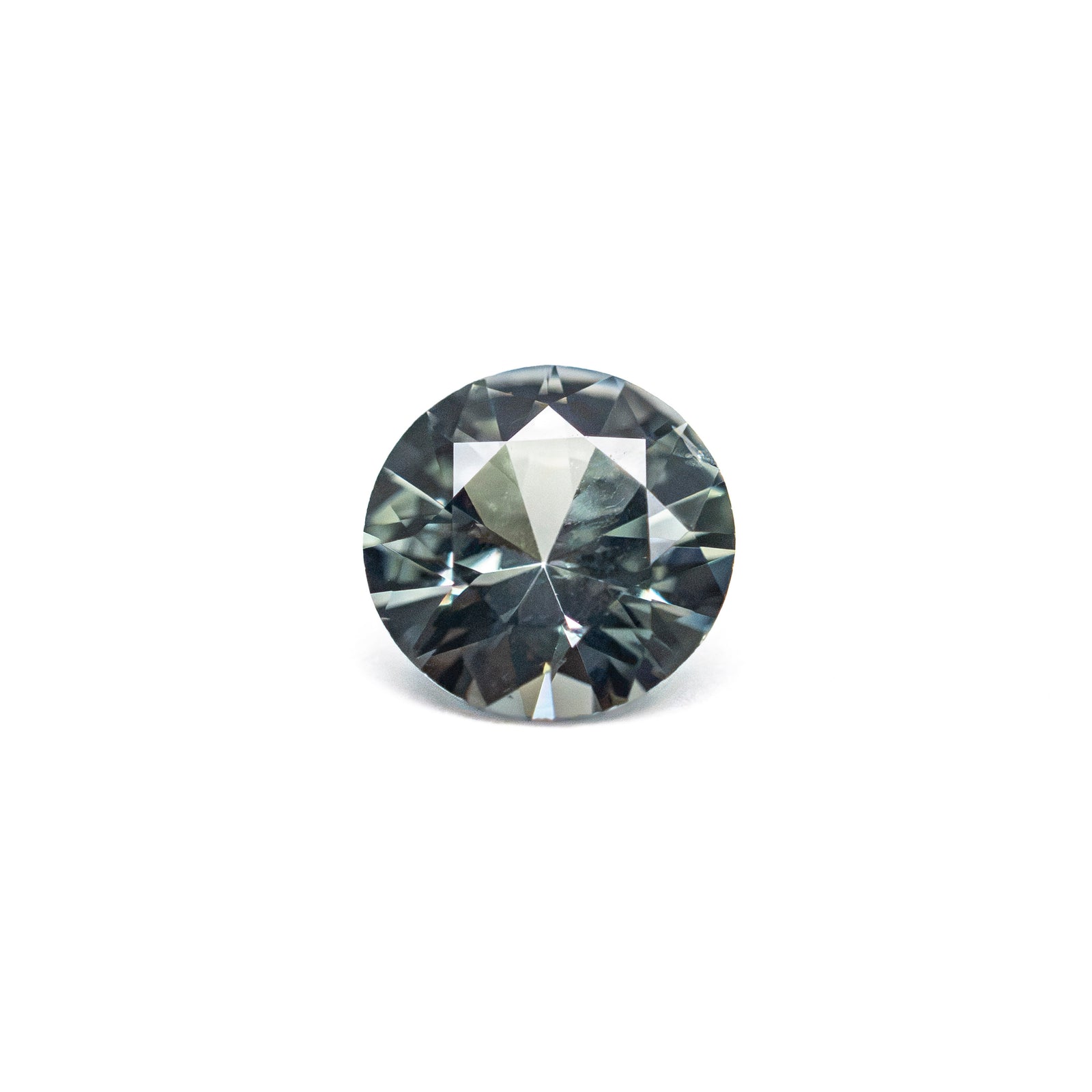 0.67ct 5.58x5.59x3.18mm Round Brilliant Sapphire 26134-14