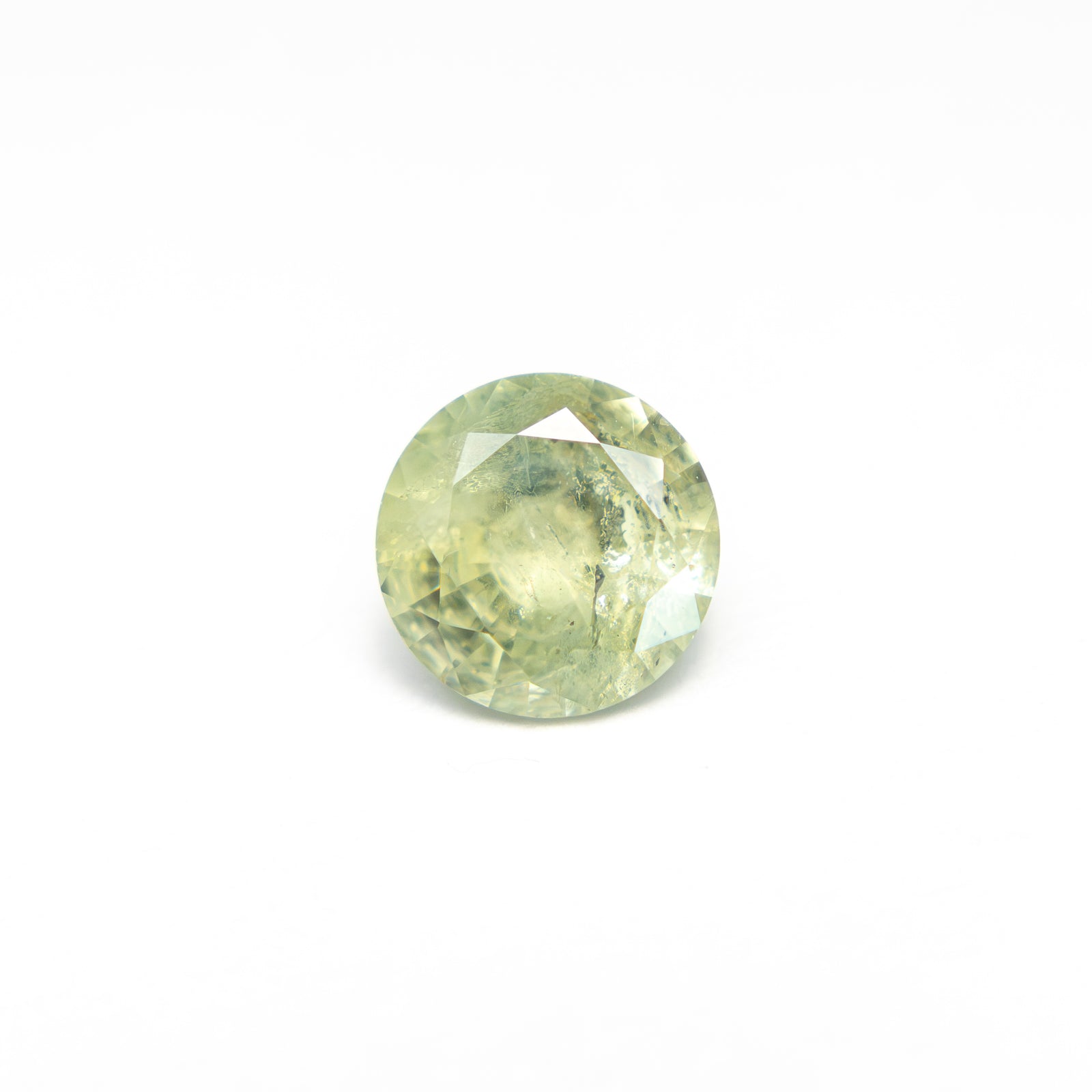 0.75ct 5.57x5.54x3.35mm Round Brilliant Sapphire 26134-21