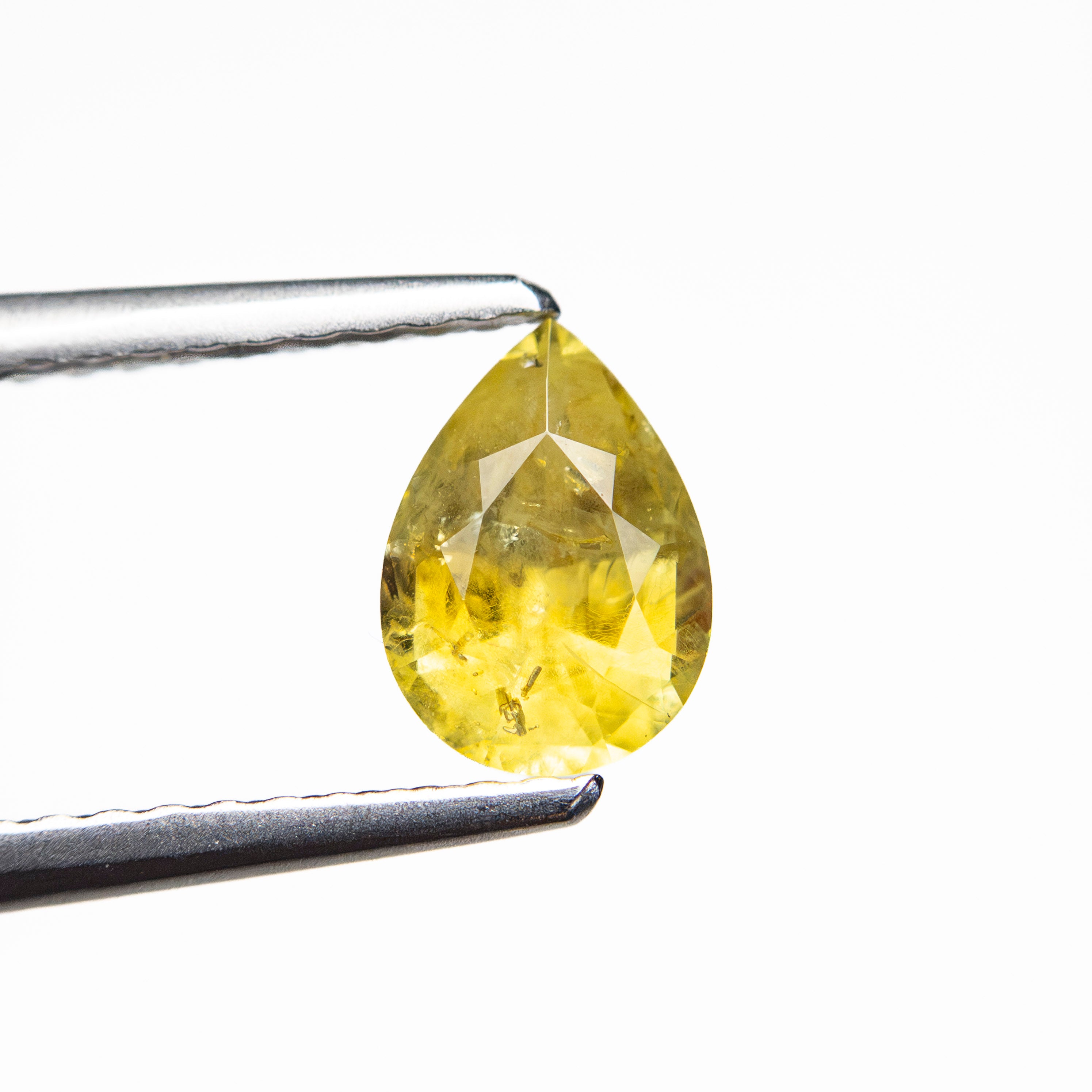 0.86ct 7.03x5.01x3.43mm Pear Brilliant Sapphire 26150-01