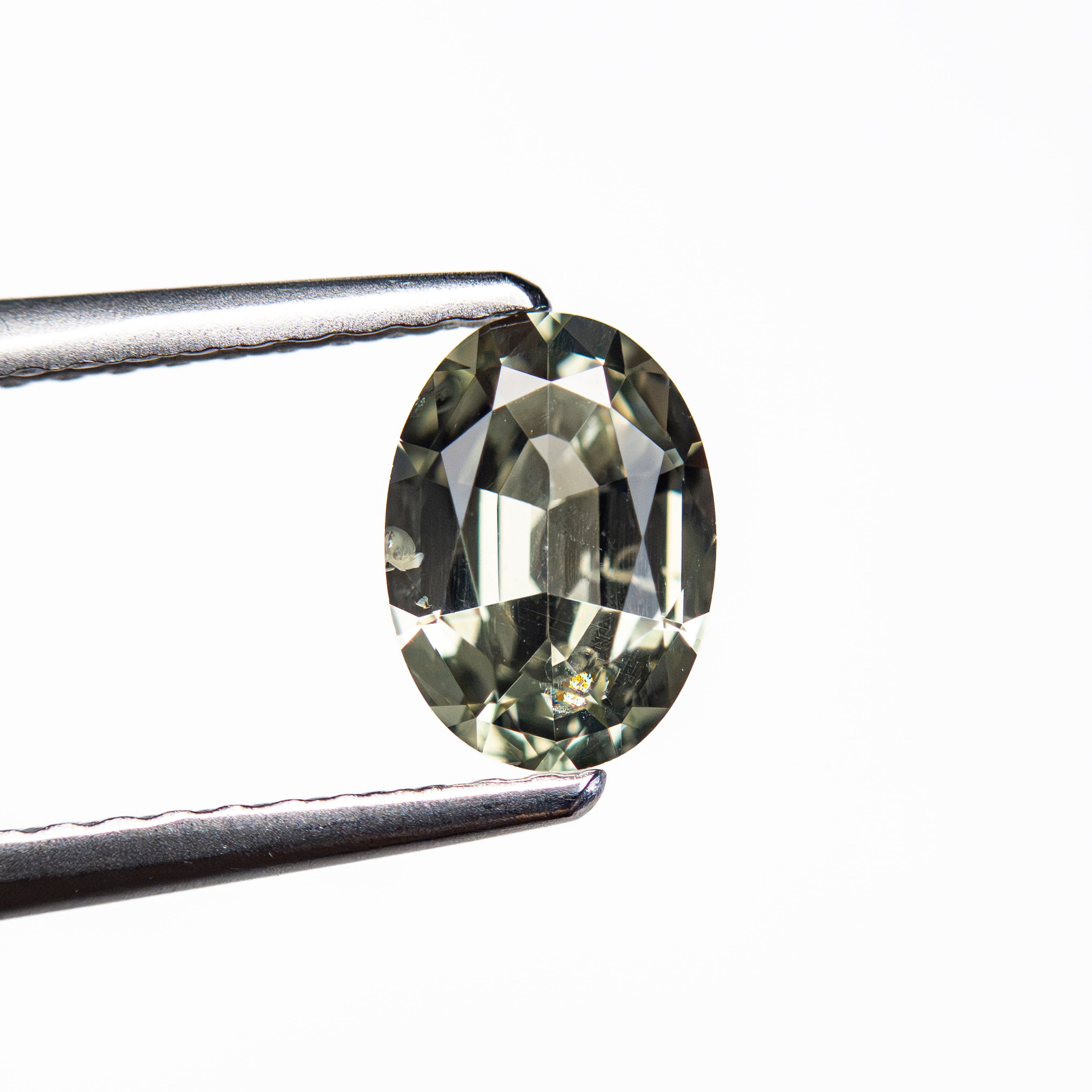 0.90ct 7.02x5.07x2.98mm Oval Brilliant Sapphire 26162-02