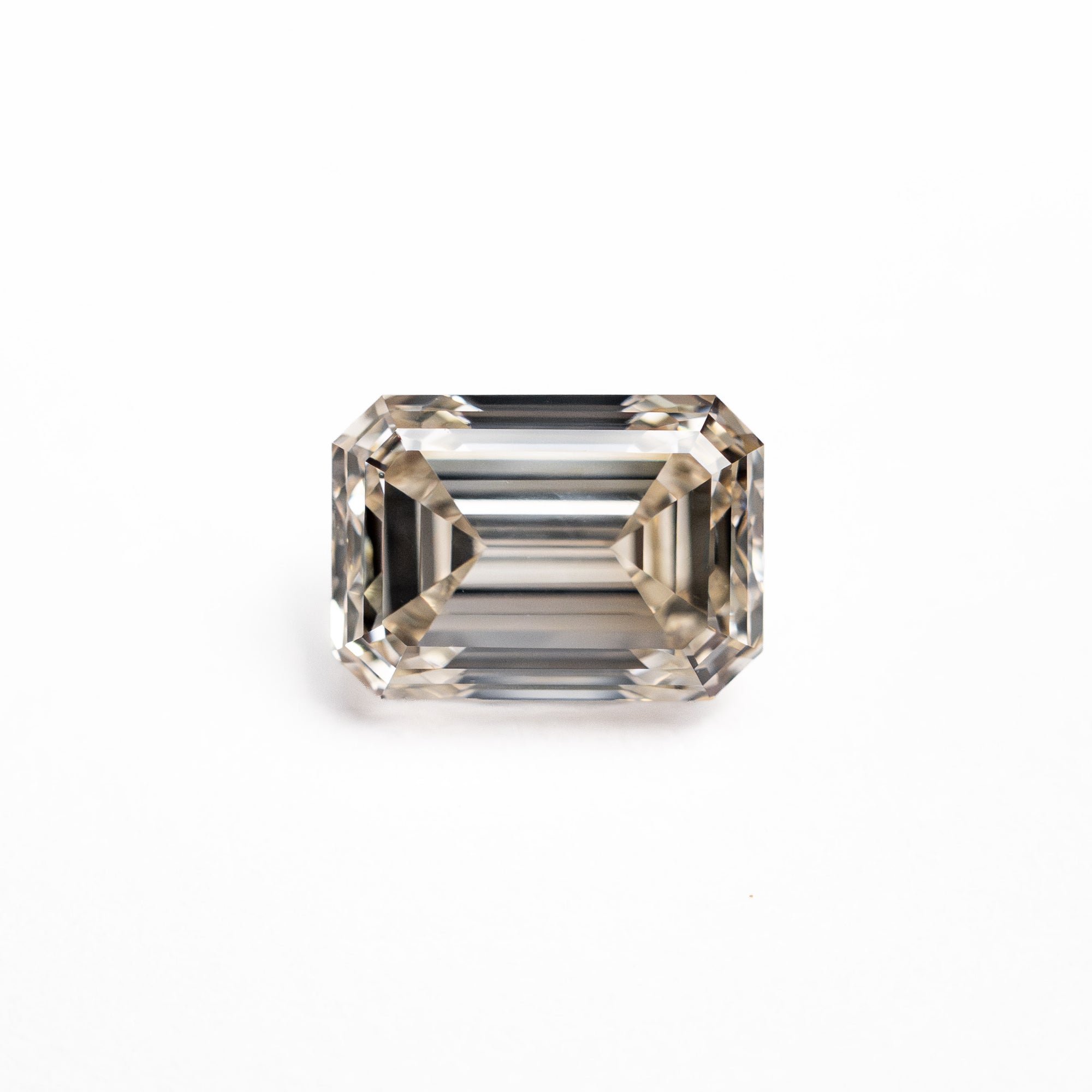 1.04ct 6.47x4.59x3.40mm VVS2 M Cut Corner Rectangle Step Cut 🇿🇦 26318-02