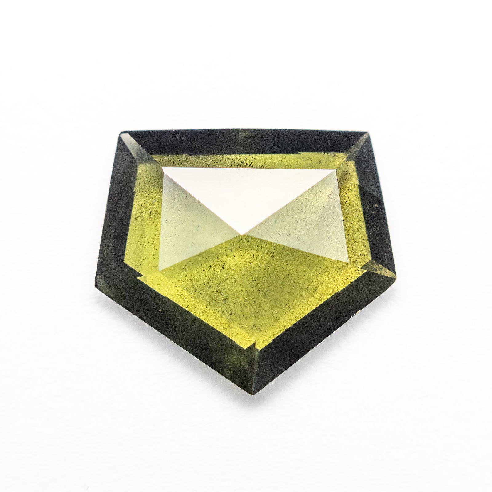 1.92ct 10.16x9.10x2.13mm Pentagon Rosecut Sapphire 26327-17