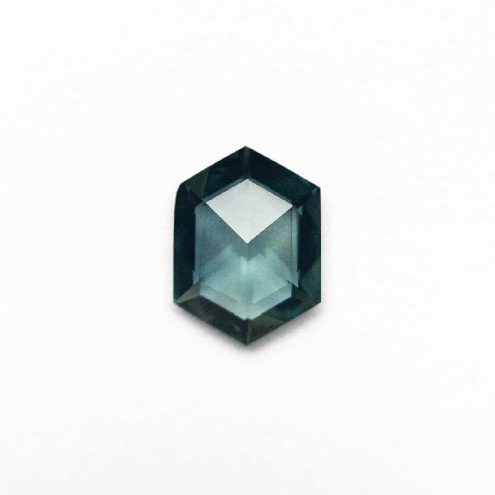 0.88ct 7.85x5.81x2.26mm Hexagon Rosecut Sapphire 26327-75