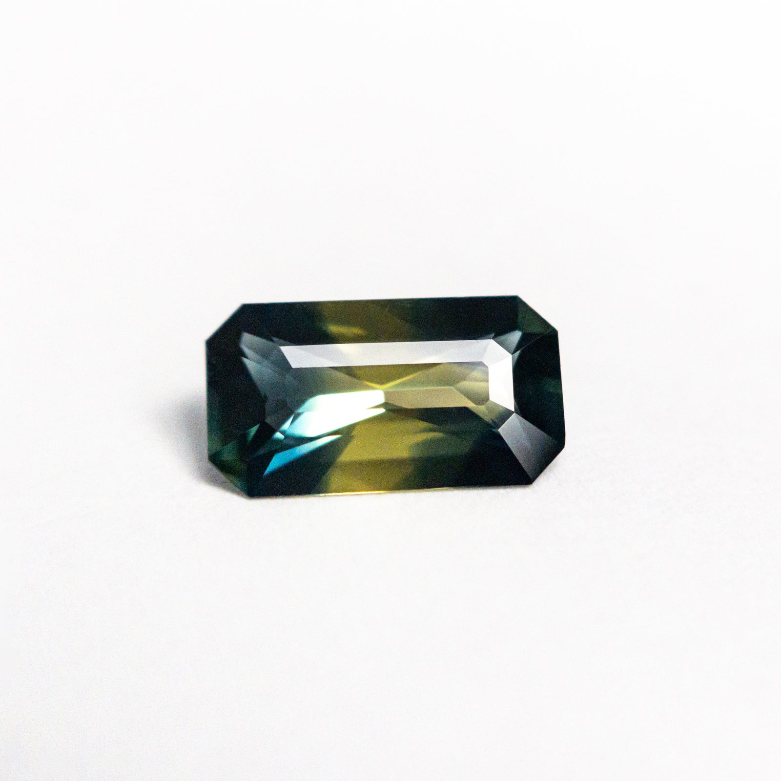 1.03ct 8.57x4.75x2.76mm Cut Corner Rectangle Step Cut Sapphire 26328-09