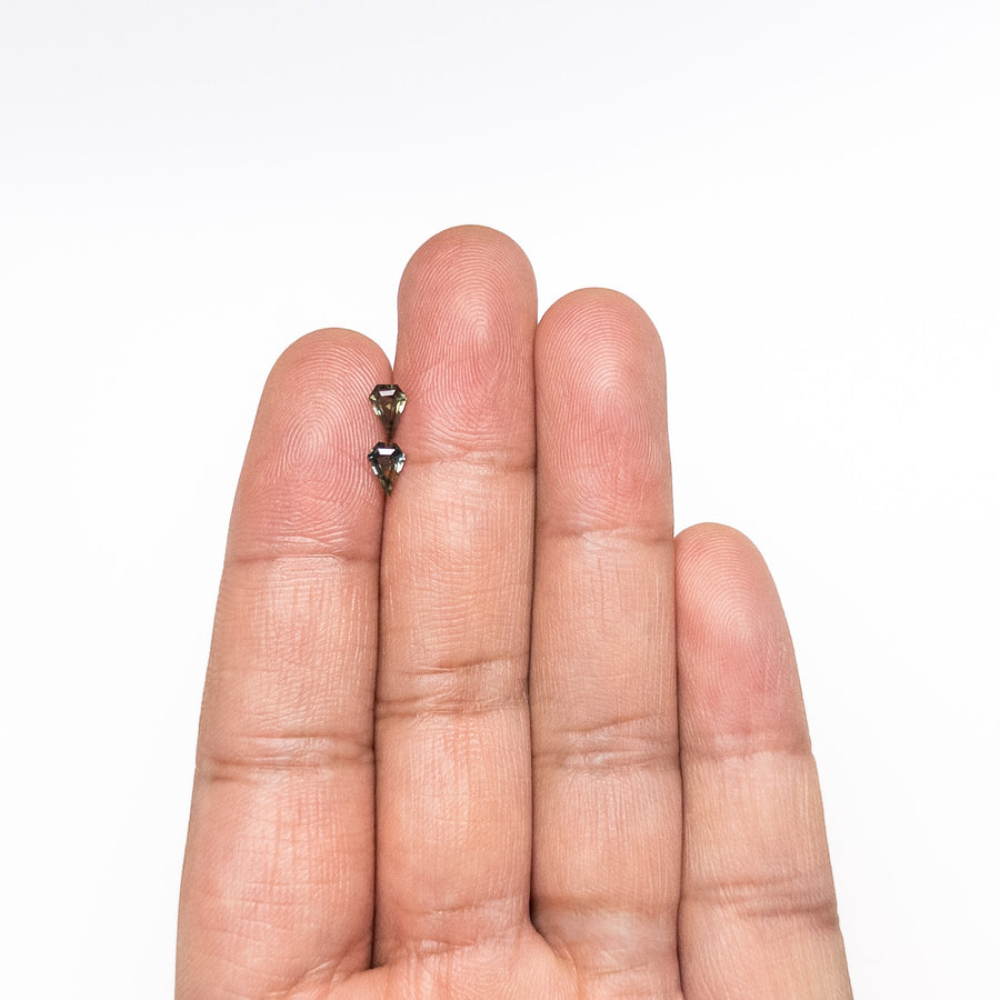 0.88cttw 2pc 5.88x4.09x2.86mm 5.78x4.07x2.85mm Shield Step Cut Matching Pair Sapphire 26347-01
