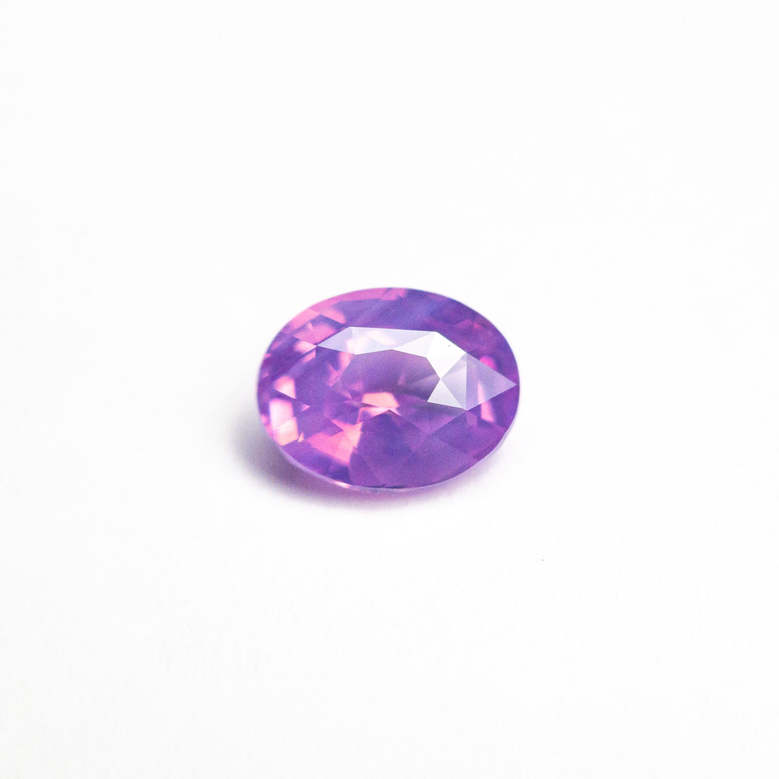 1.01ct 6.74x5.26x3.40mm Oval Brilliant Sapphire 26373-01