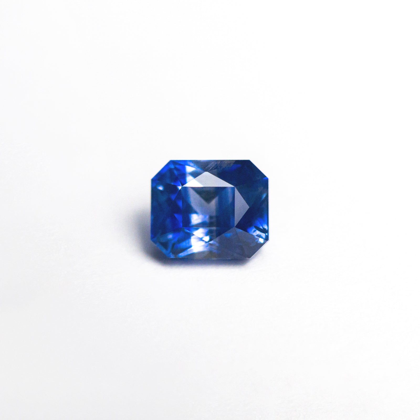 1.11ct 5.68x4.75x3.99mm Cut Corner Rectangle Brilliant Sapphire 26437-01