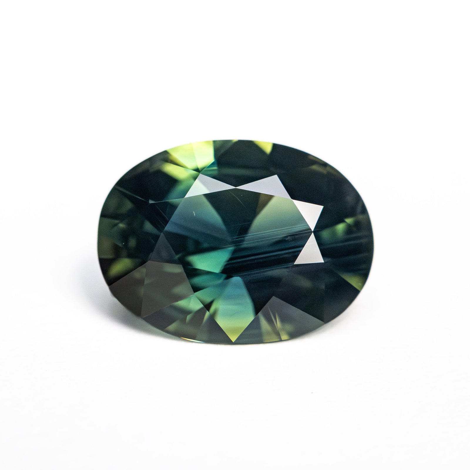 2.70ct 10.06x7.53x4.86mm Oval Brilliant Sapphire 26491-02