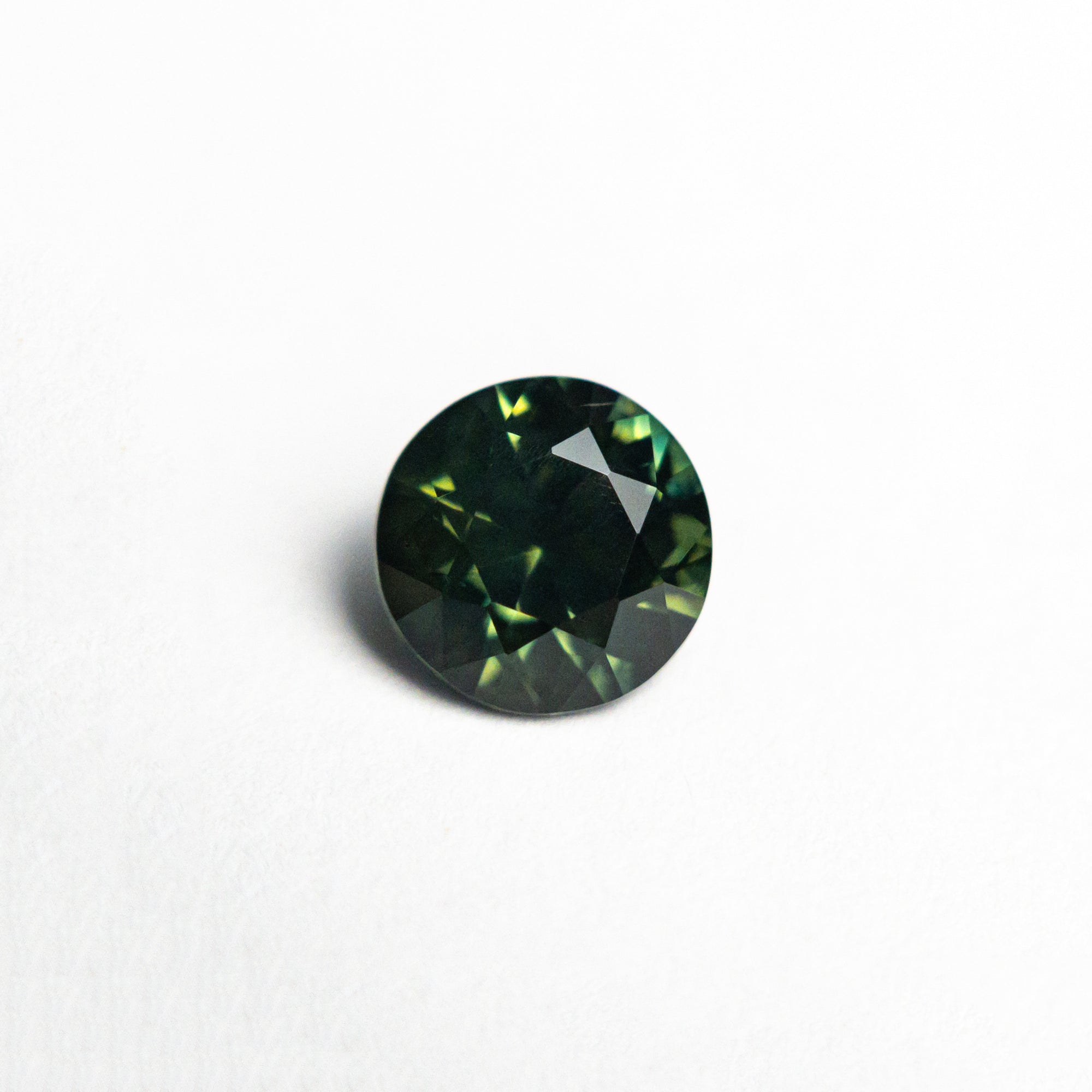 1.05ct 6.04x6.02x3.90mm Round Brilliant Sapphire 26493-01