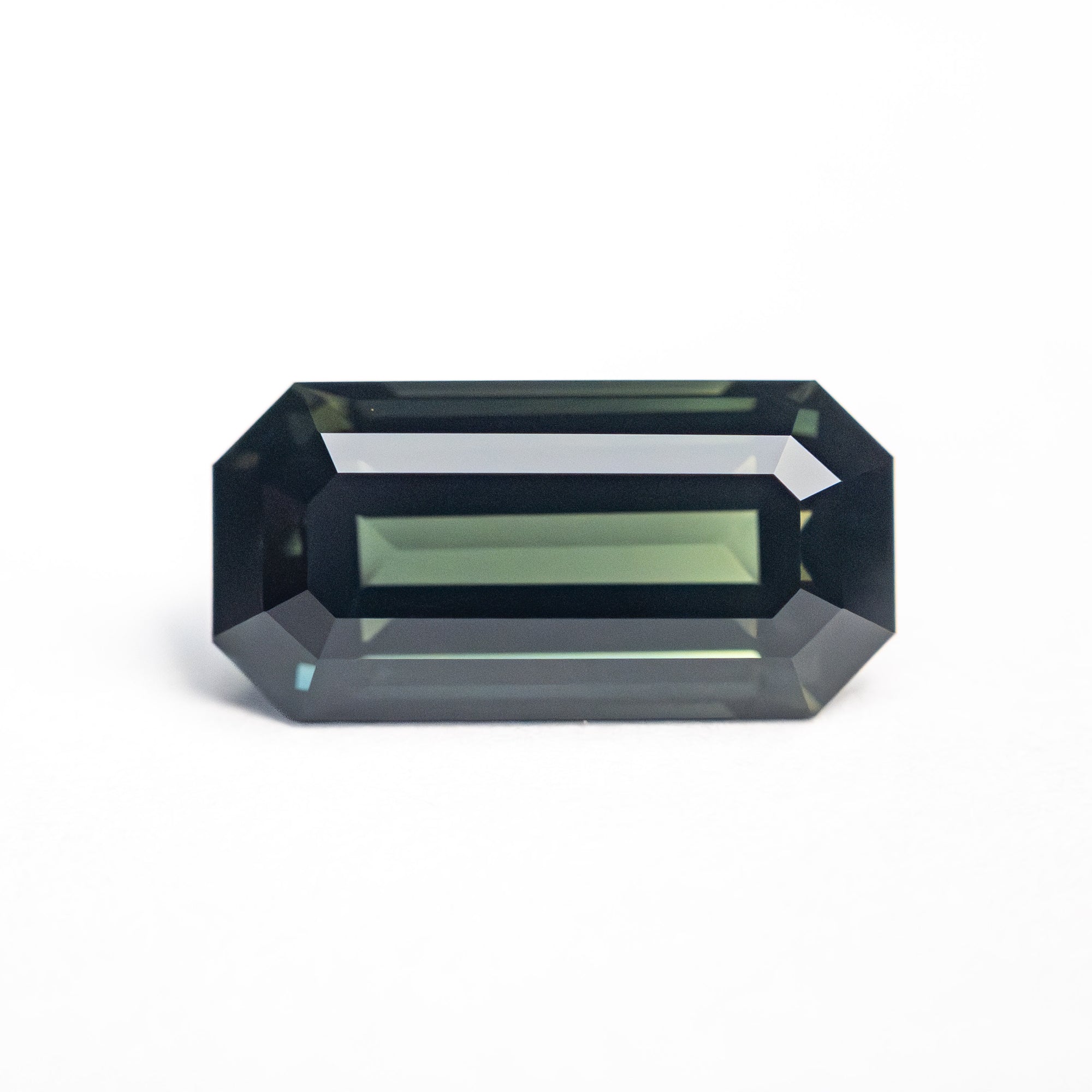 2.55ct 10.47x5.21x4.34mm Cut Corner Rectangle Step Cut Sapphire 26507-01