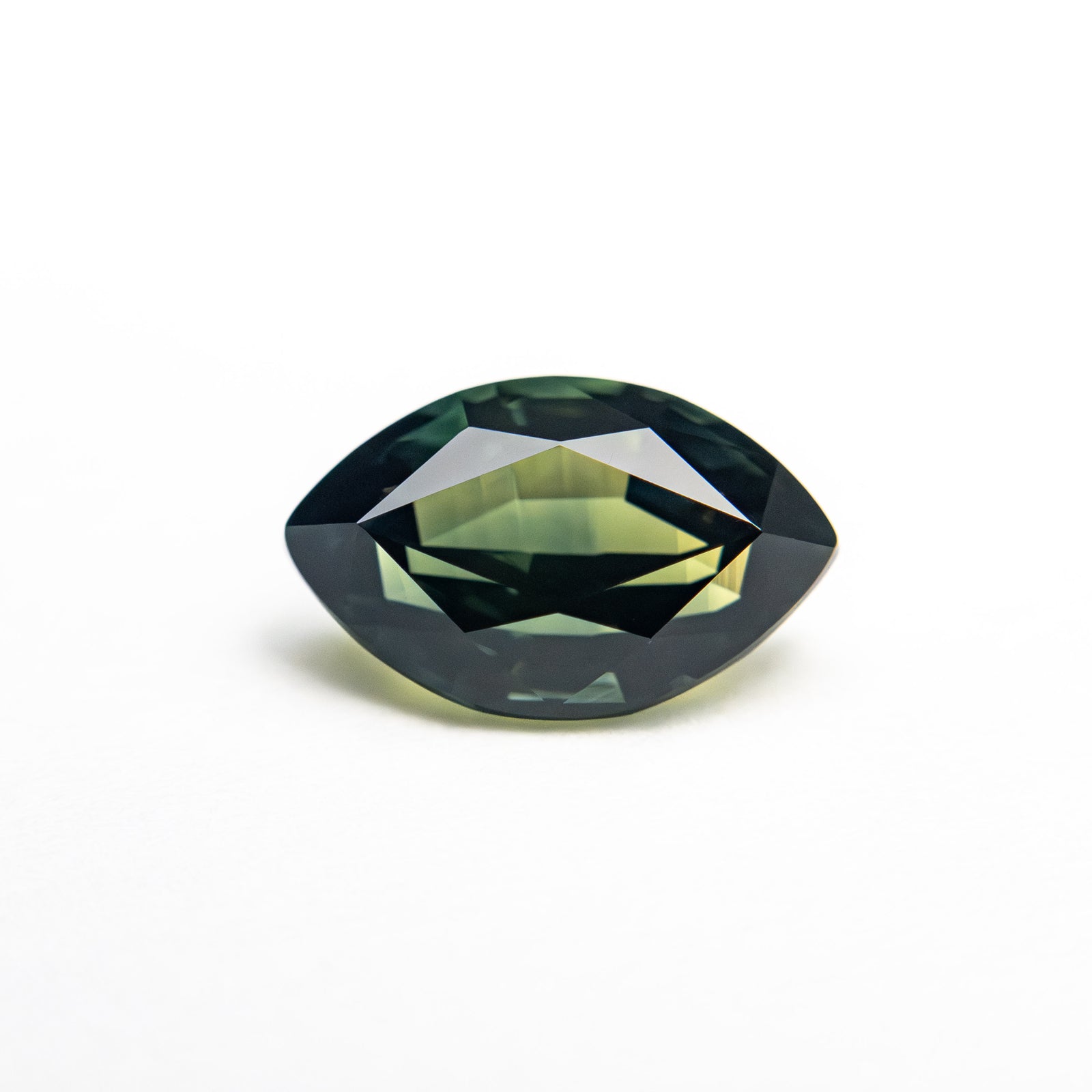 1.42ct 8.70x5.43x3.94mm Marquise Brilliant Sapphire 26520-02