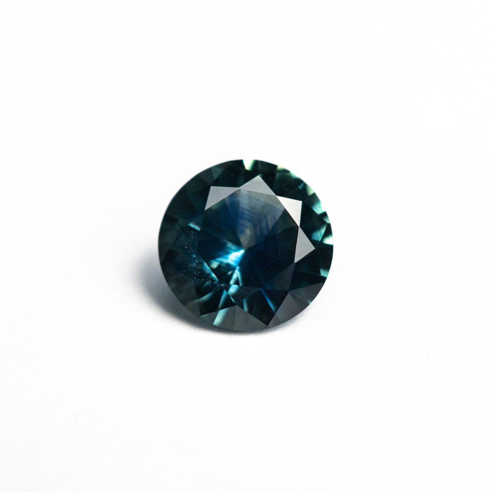 1.32ct 6.78x6.73x3.92mm Round Brilliant Sapphire 26524-21