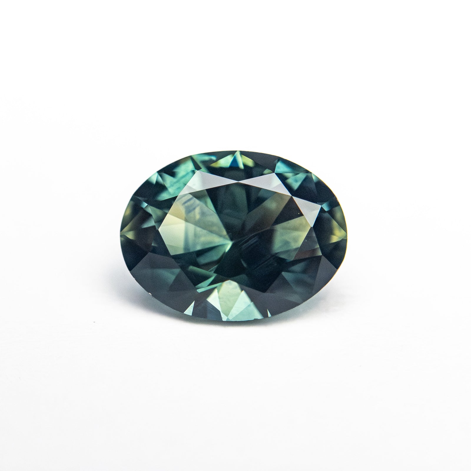1.51ct 8.15x6.17x4.01mm Oval Brilliant Sapphire 26525-12
