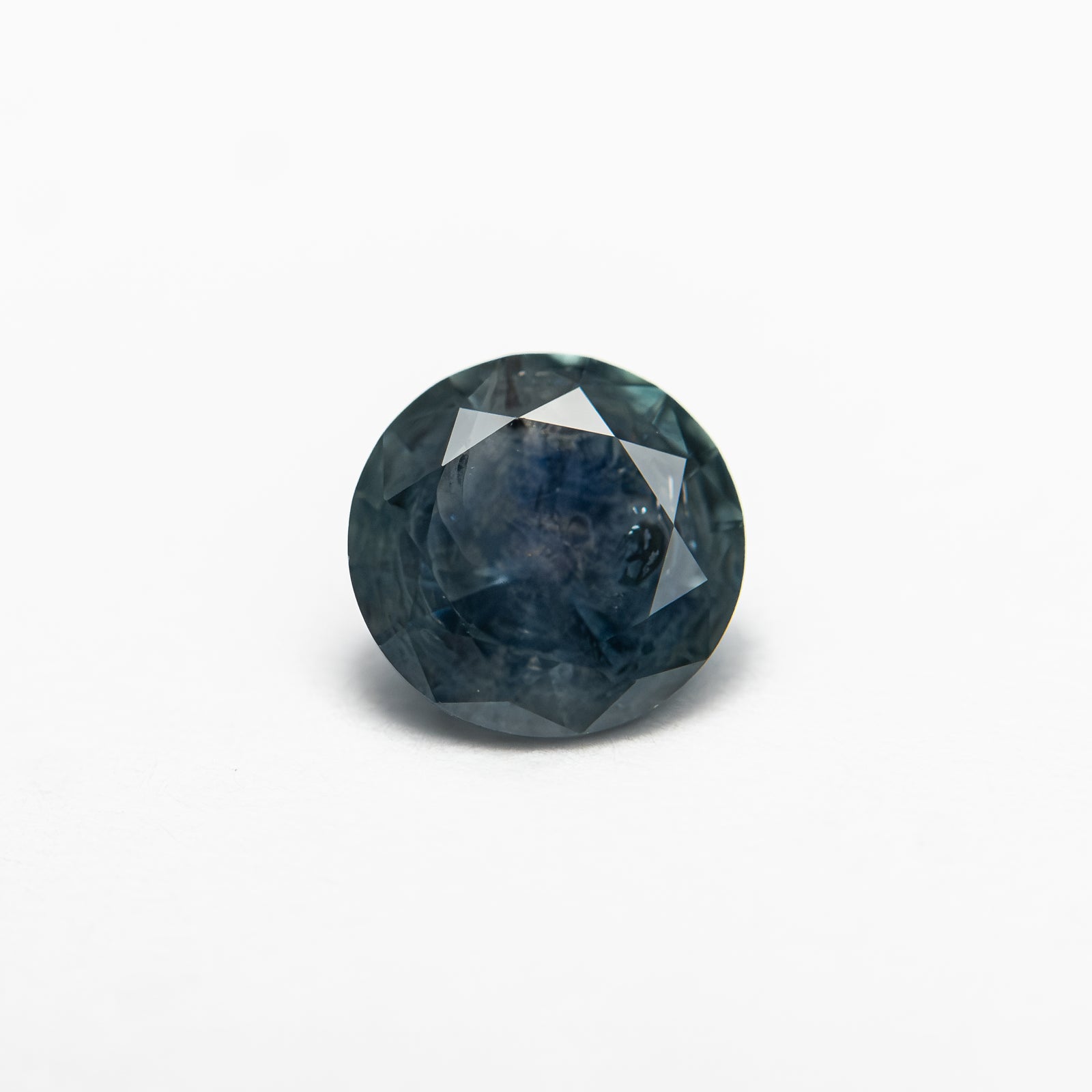0.93ct 6.00x5.98x3.65mm Round Brilliant Sapphire 26526-12